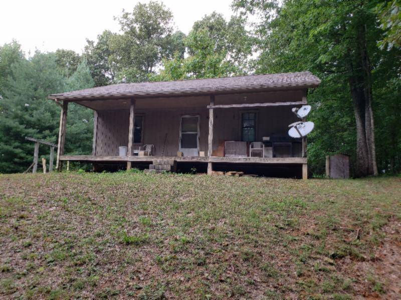 Hilham, TN 38568,214 Squirrel LN