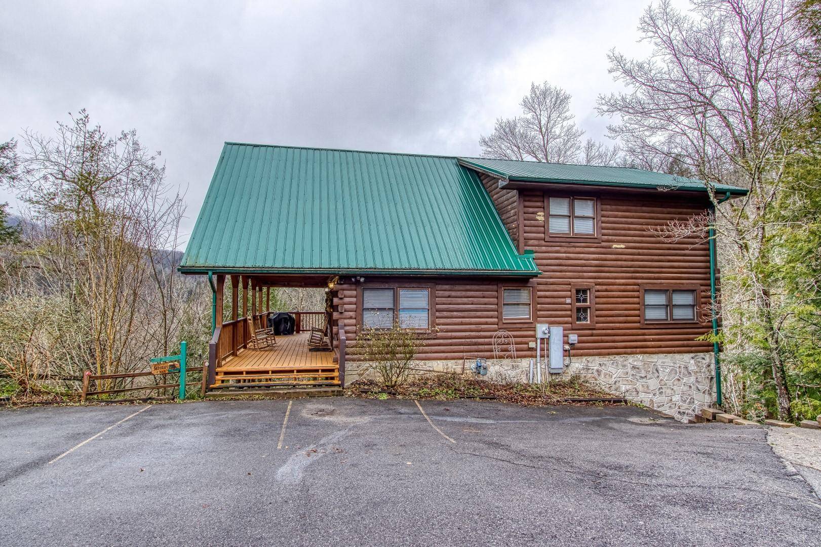 Gatlinburg, TN 37738,322 Brown Wren WAY