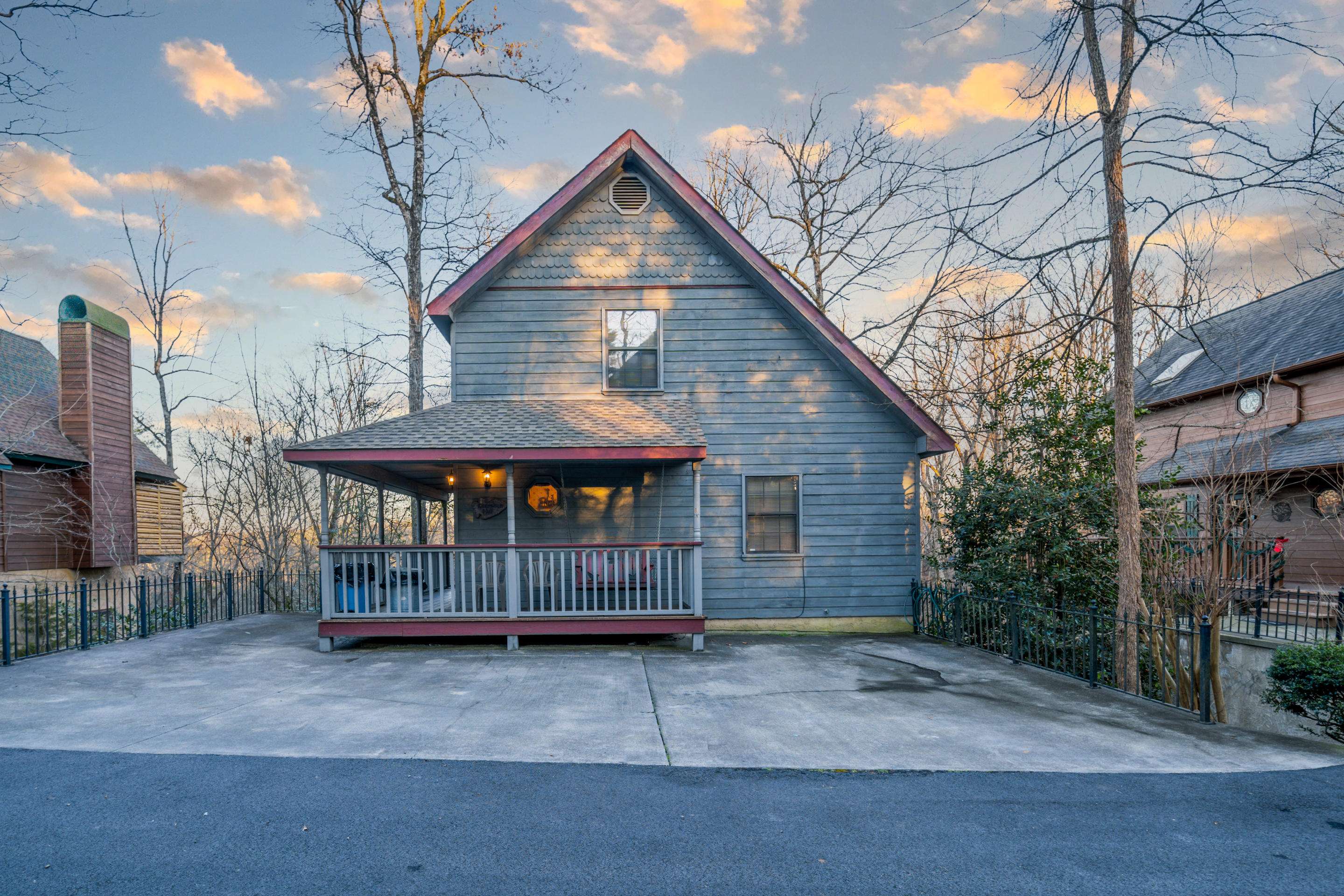 Pigeon Forge, TN 37863,2805 Forrest WAY