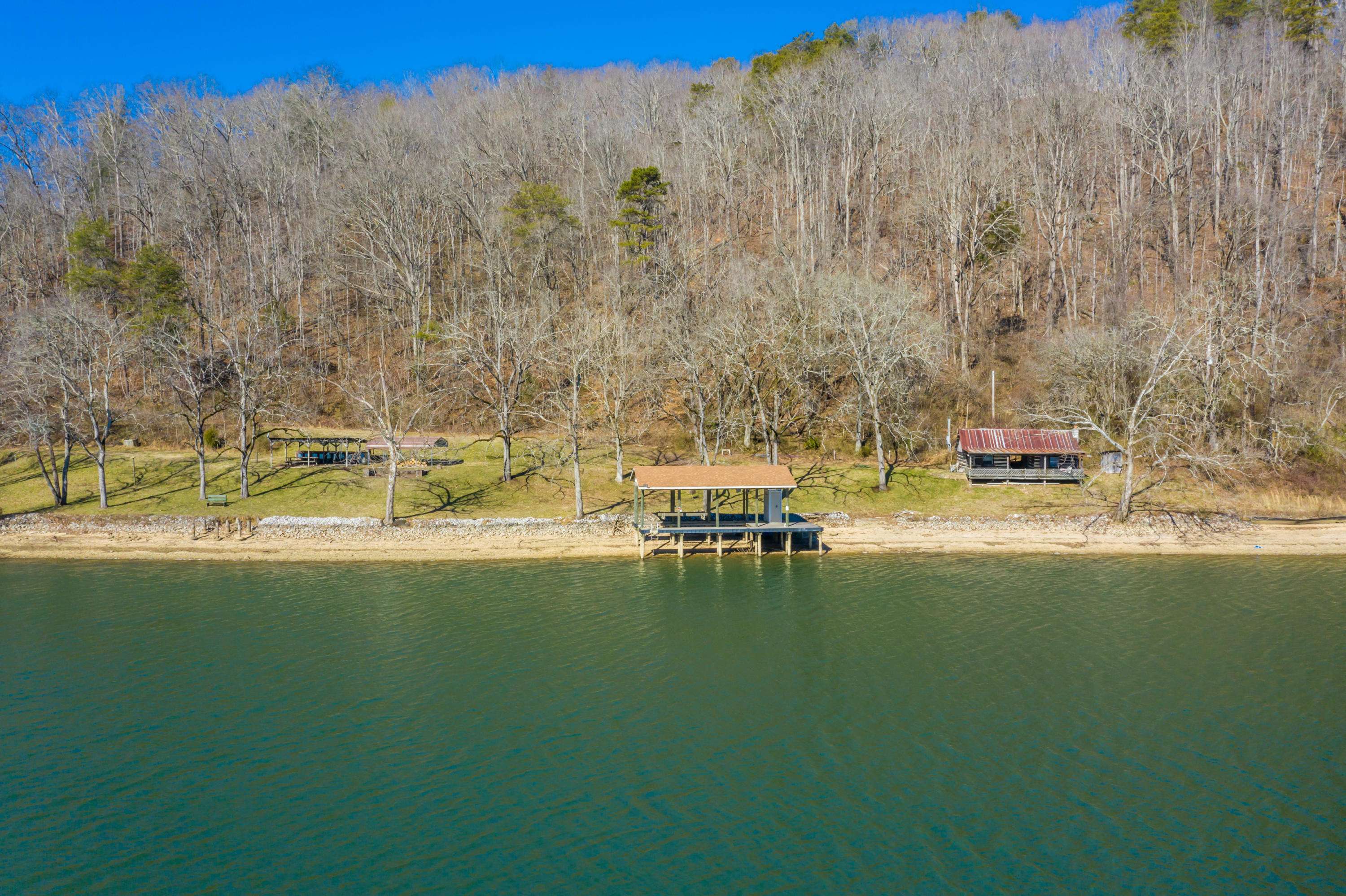 Harriman, TN 37748,550 Lakecrest DR