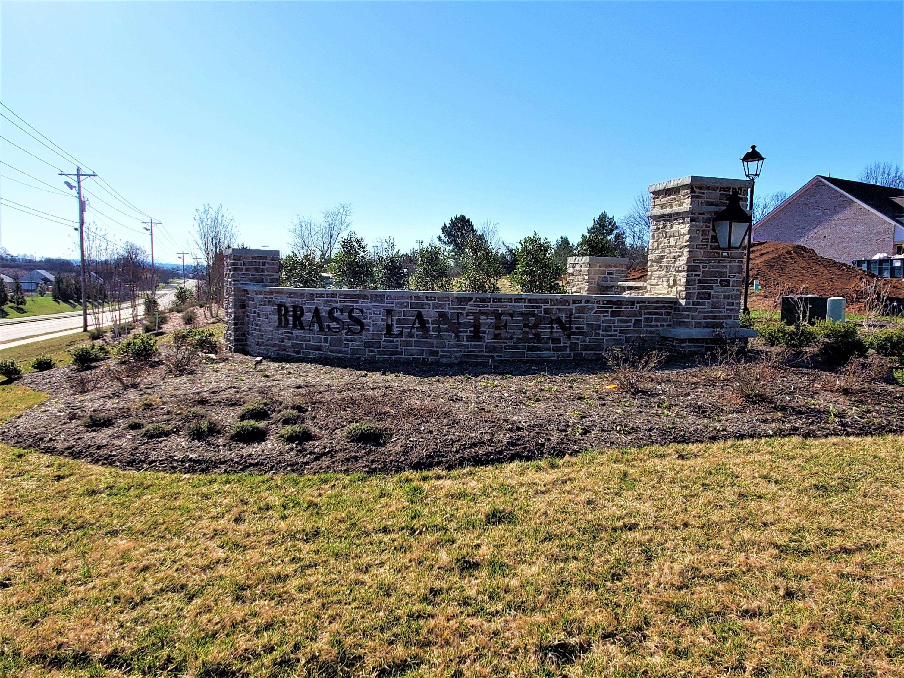 Knoxville, TN 37934,Brass Lantern LN