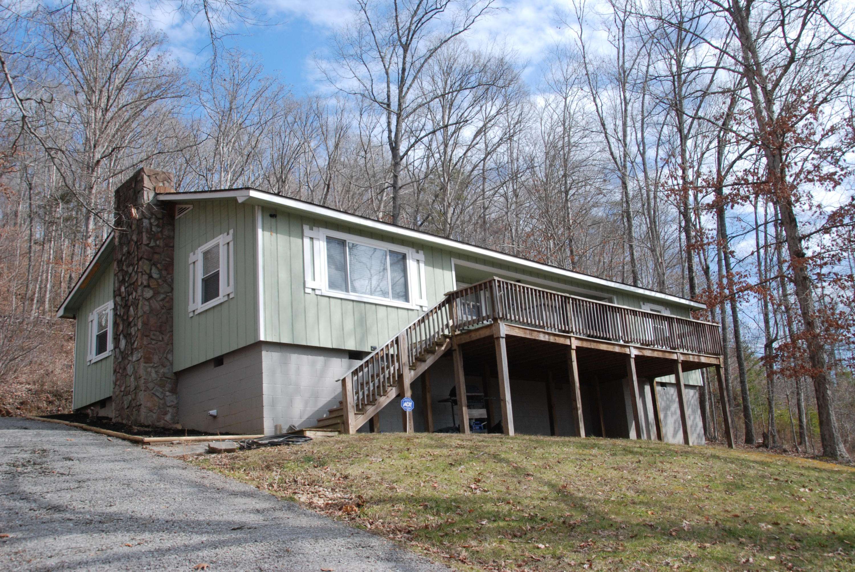 New Tazewell, TN 37825,131 Oak LN