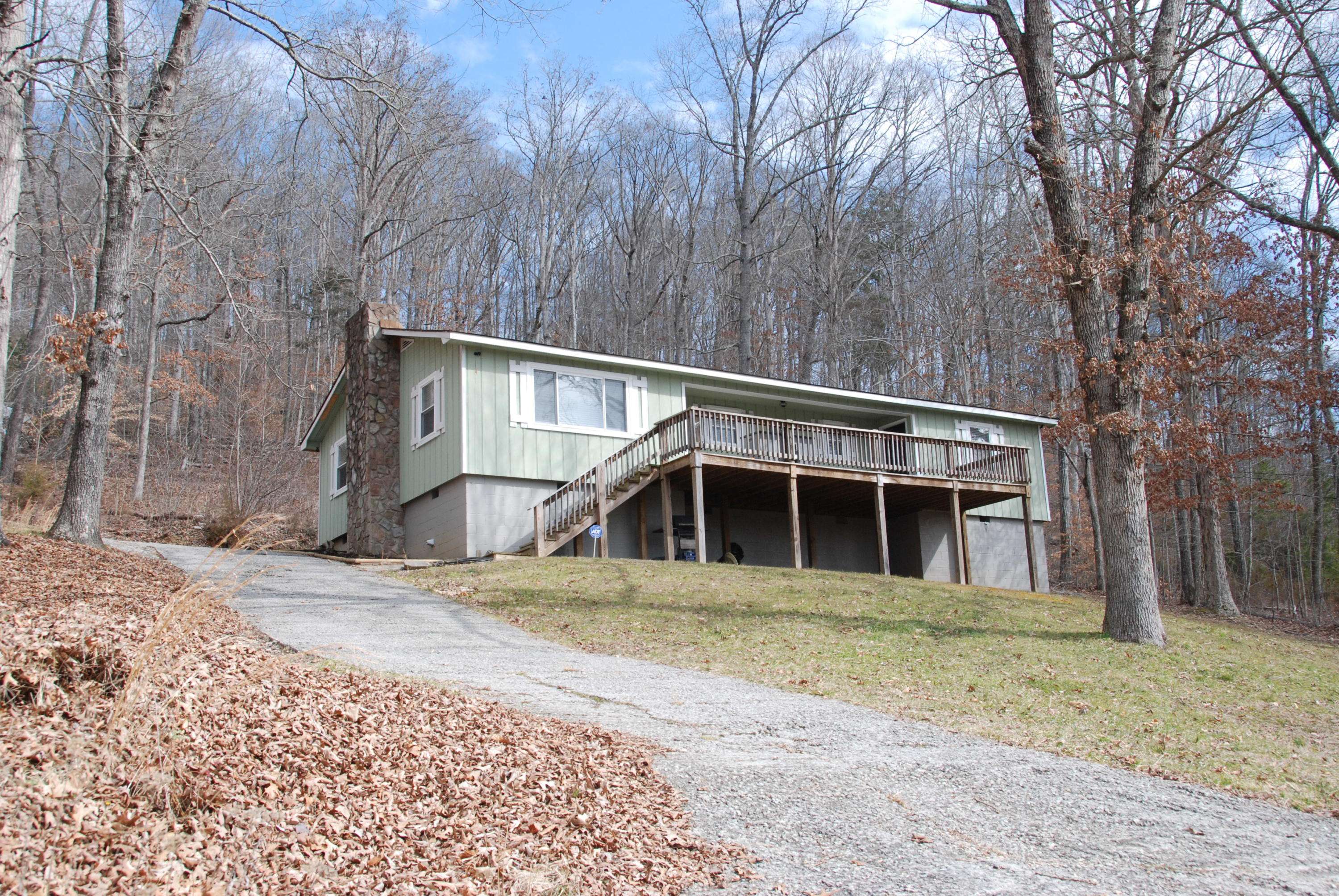 New Tazewell, TN 37825,131 Oak LN