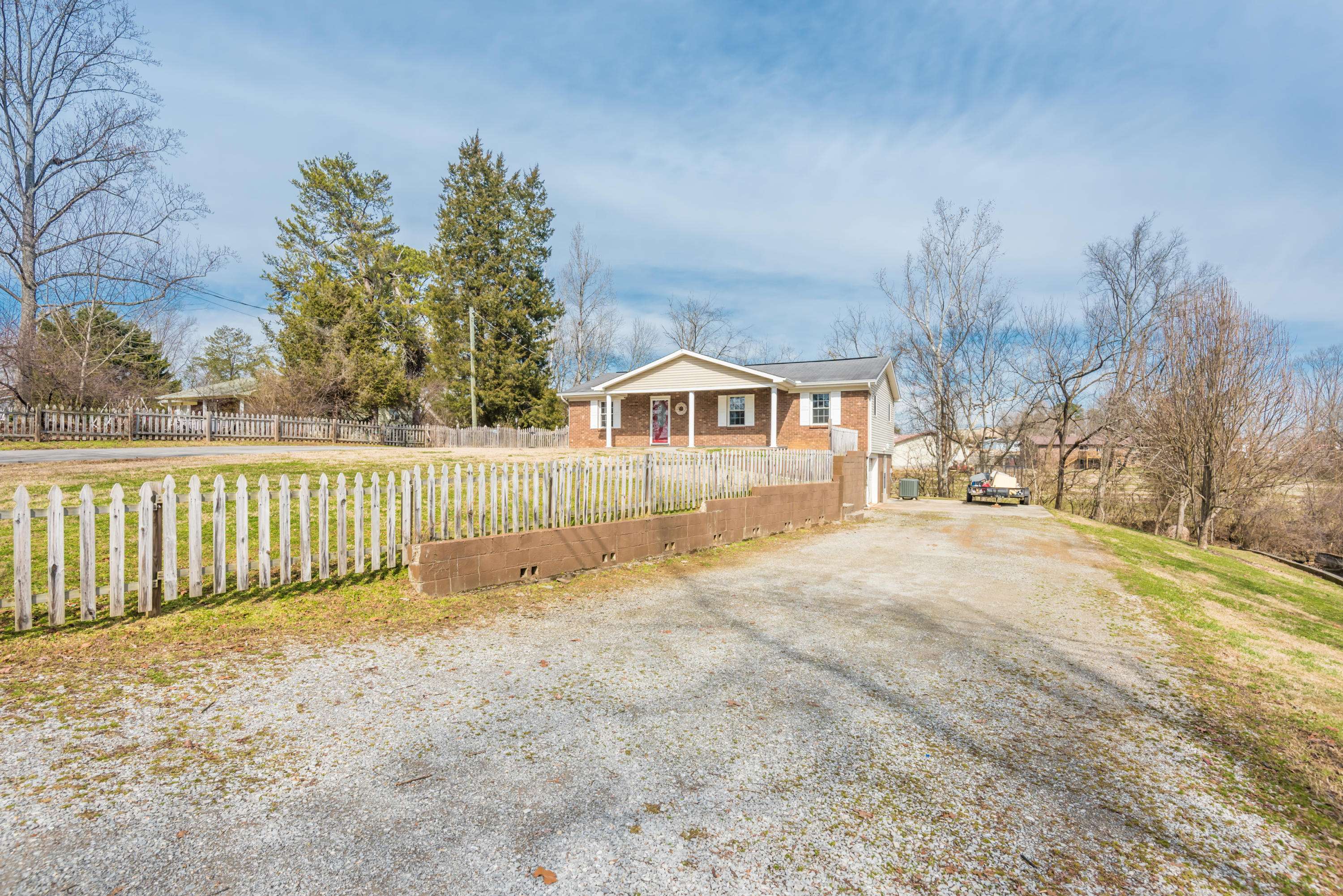 Friendsville, TN 37737,235 Alnwick DR