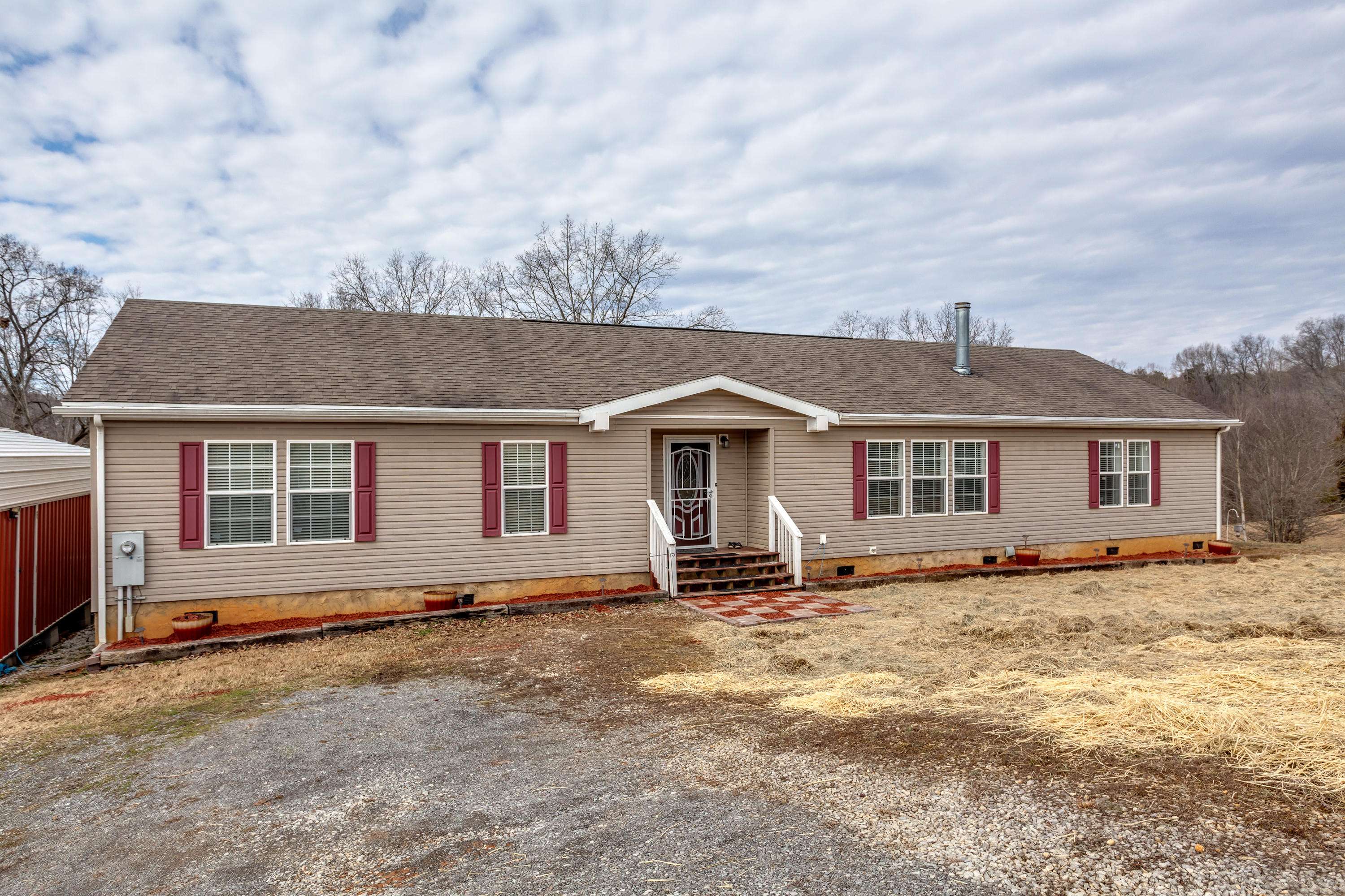 Strawberry Plains, TN 37871,915 Pledger Dean WAY