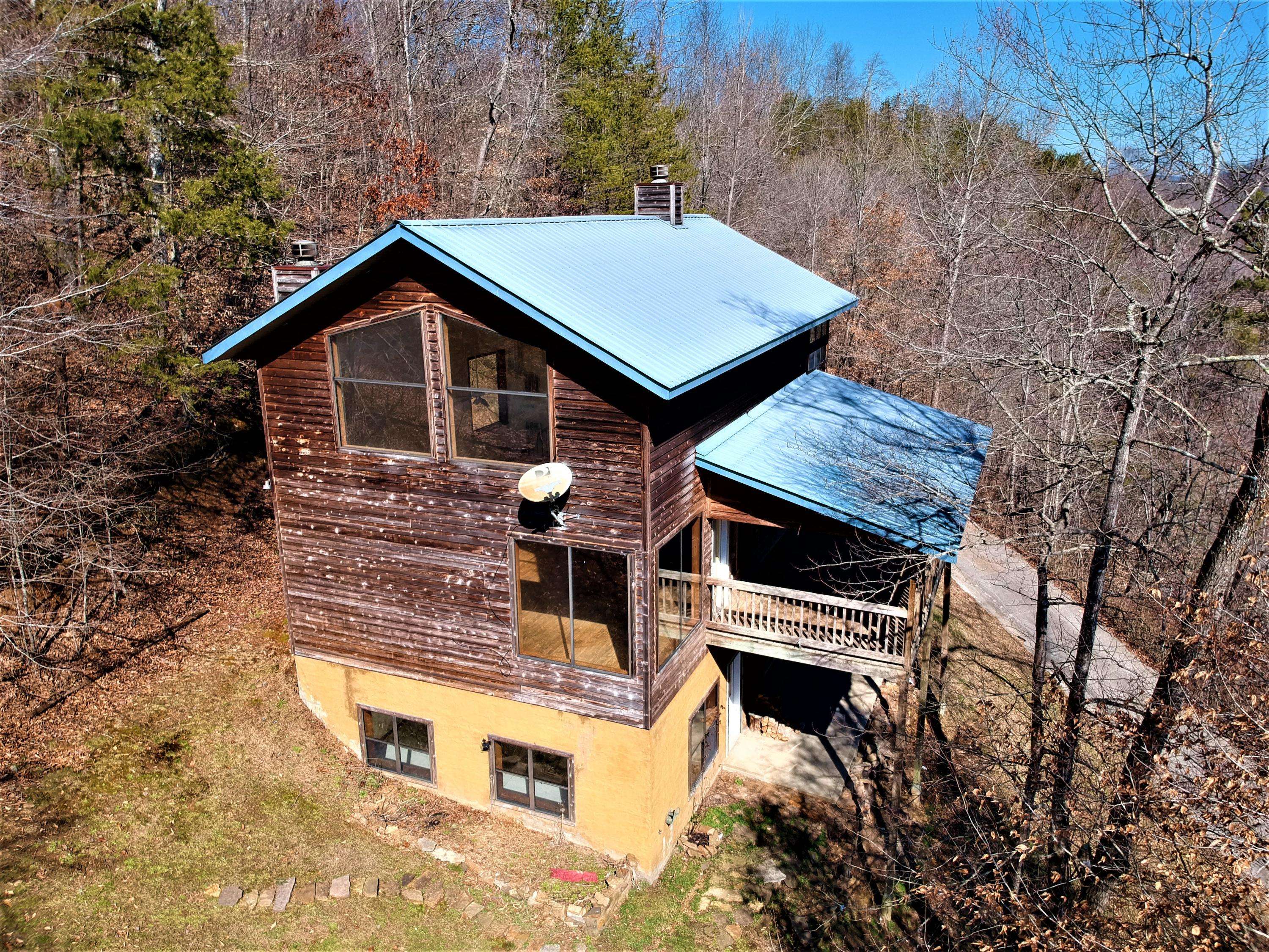 New Tazewell, TN 37825,1738 Mountain Shores Rd