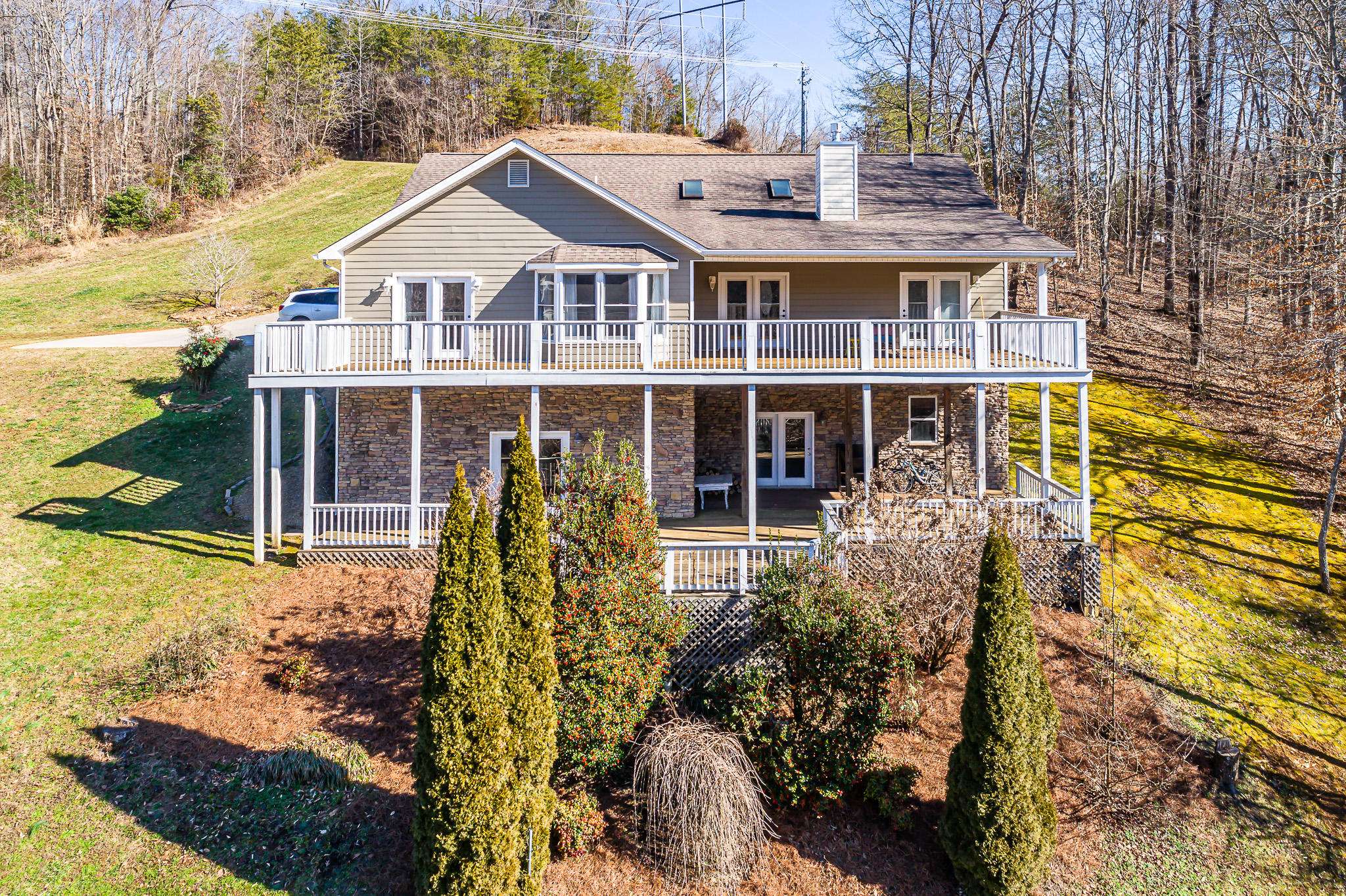 Sevierville, TN 37876,336 Warbler PT