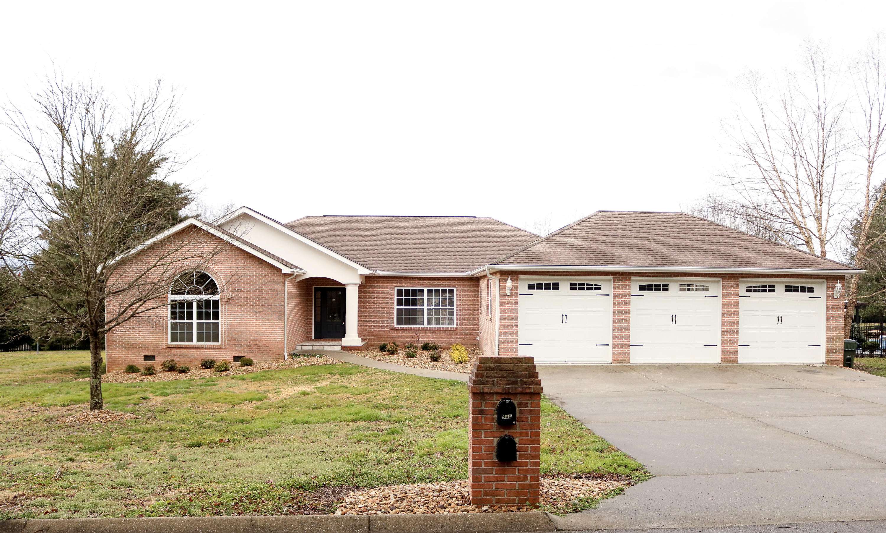 Sevierville, TN 37862,840 Catlett Rd