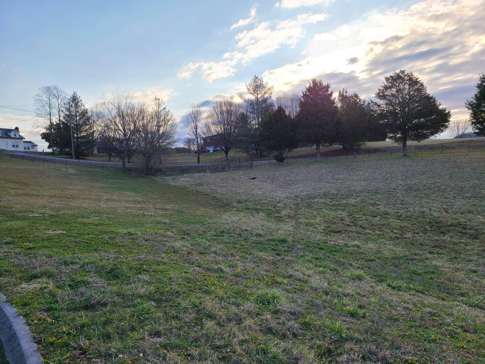 Strawberry Plains, TN 37871,9352 Gabrielle Rd