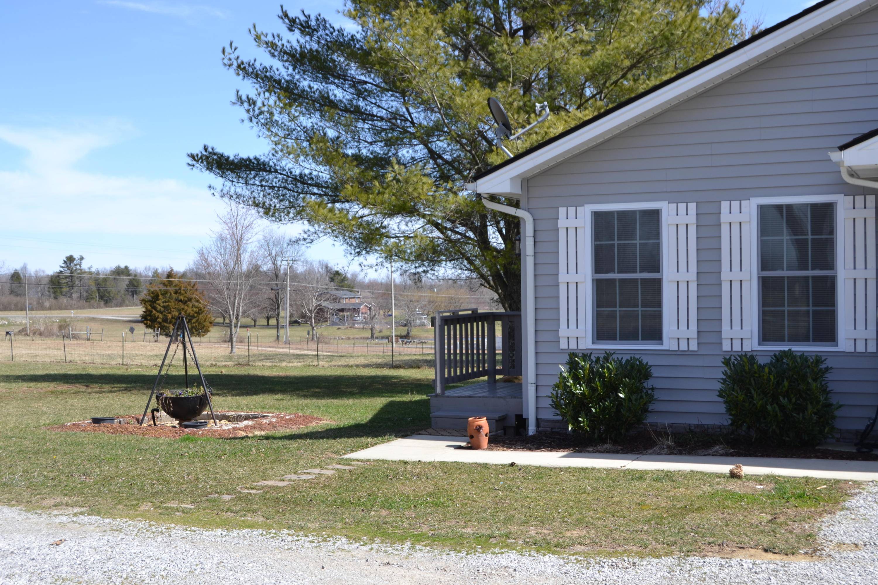 Crossville, TN 38572,157 POW Camp Rd