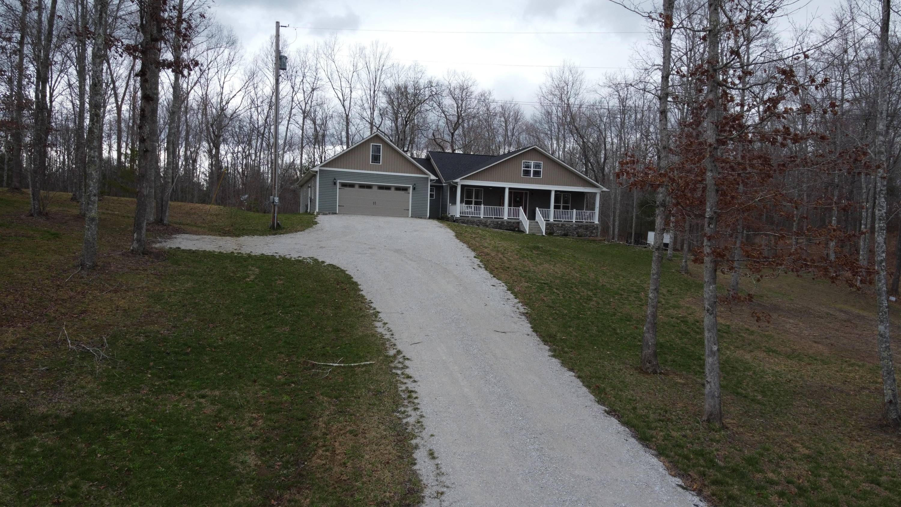 Oneida, TN 37841,216 Toomey Falls Rd