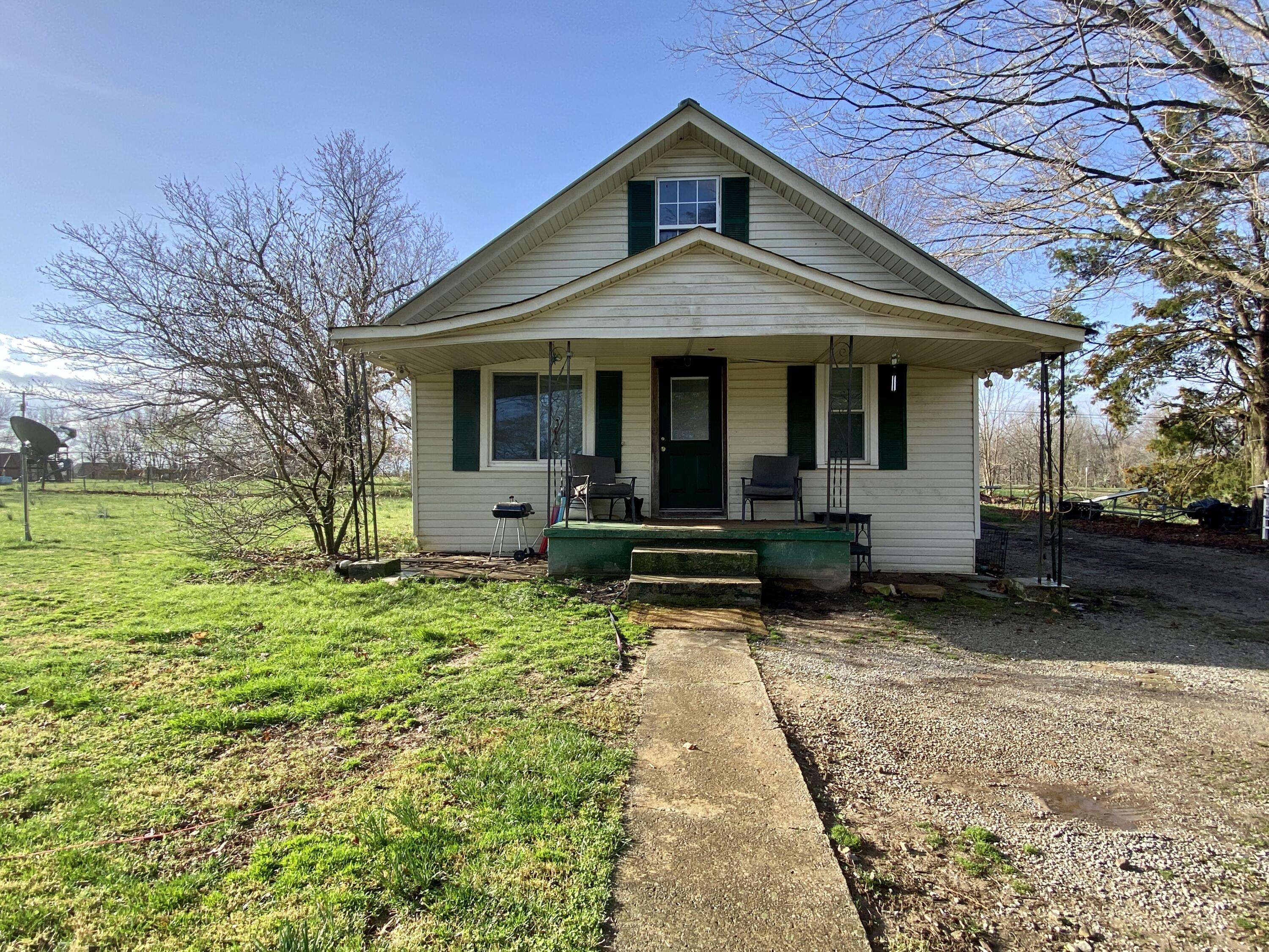 Crossville, TN 38572,1755 Old Highway 70