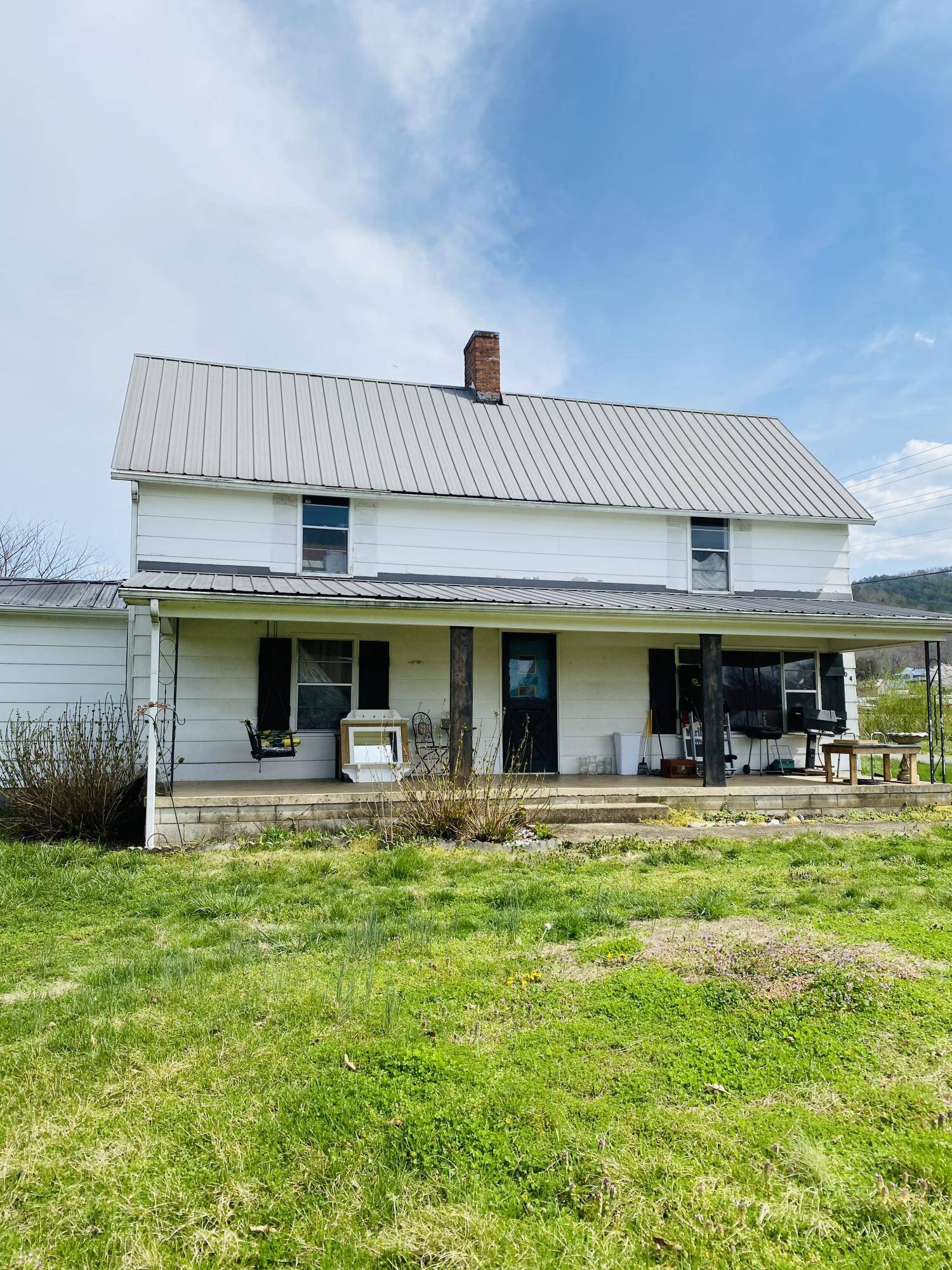 Tellico Plains, TN 37385,104 Hereford St