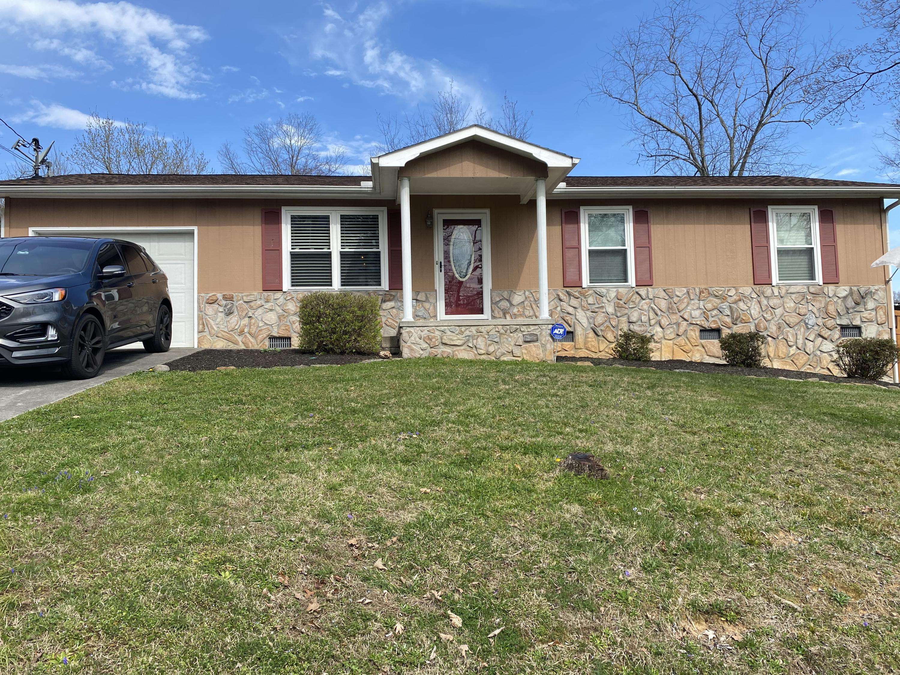 Lenoir City, TN 37771,159 Finley DR