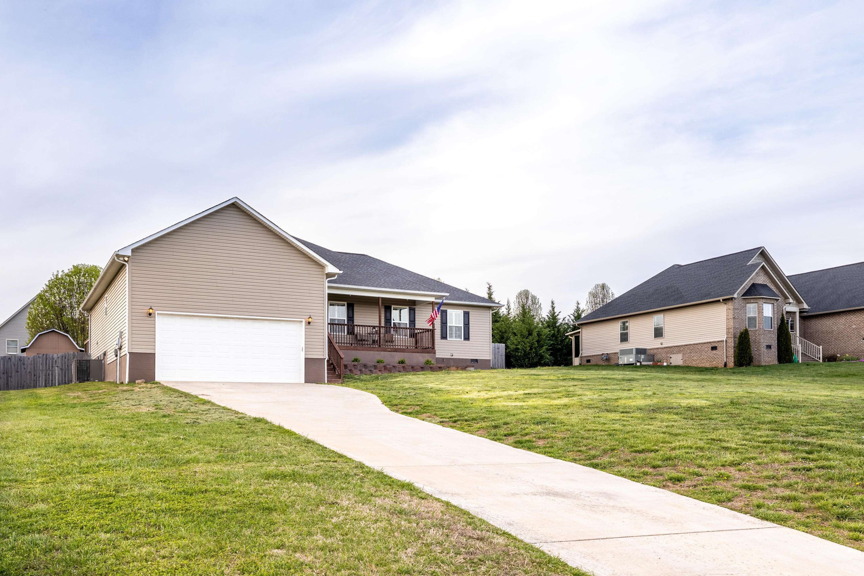 Lenoir City, TN 37772,235 Jessie LN