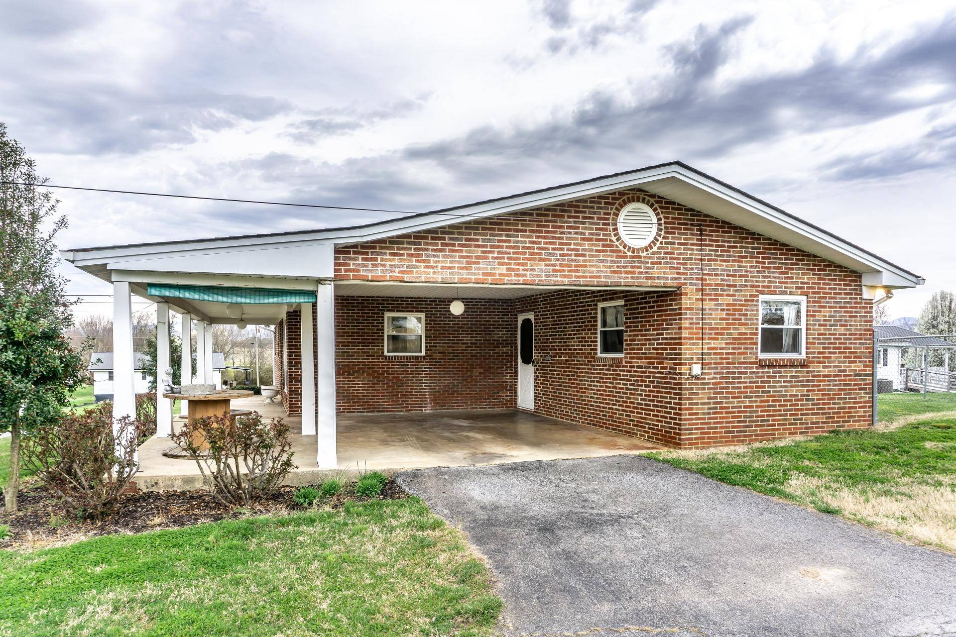 Greeneville, TN 37743,135 Sequoia Tr