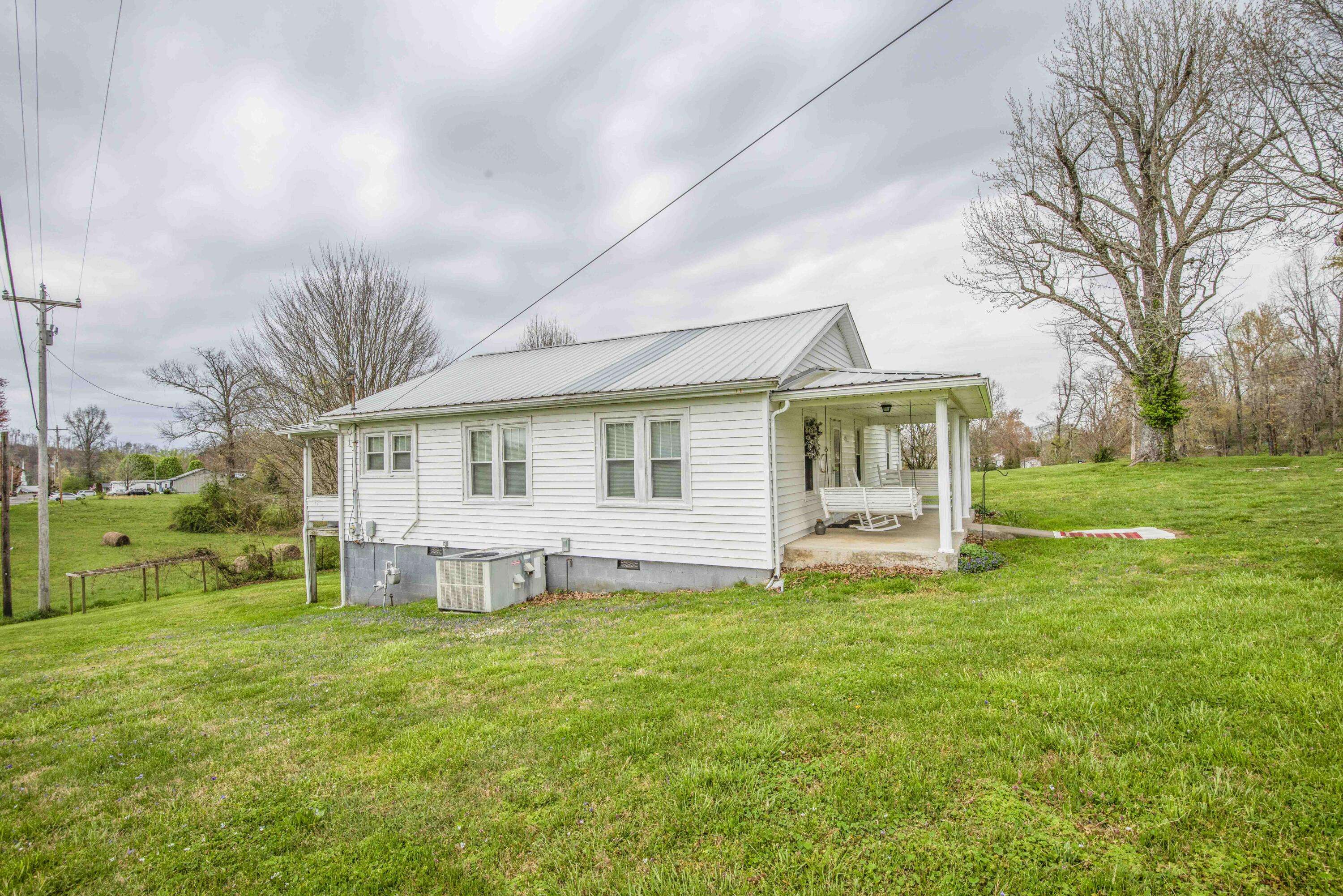 Oneida, TN 37841,219 Burchfield Ave