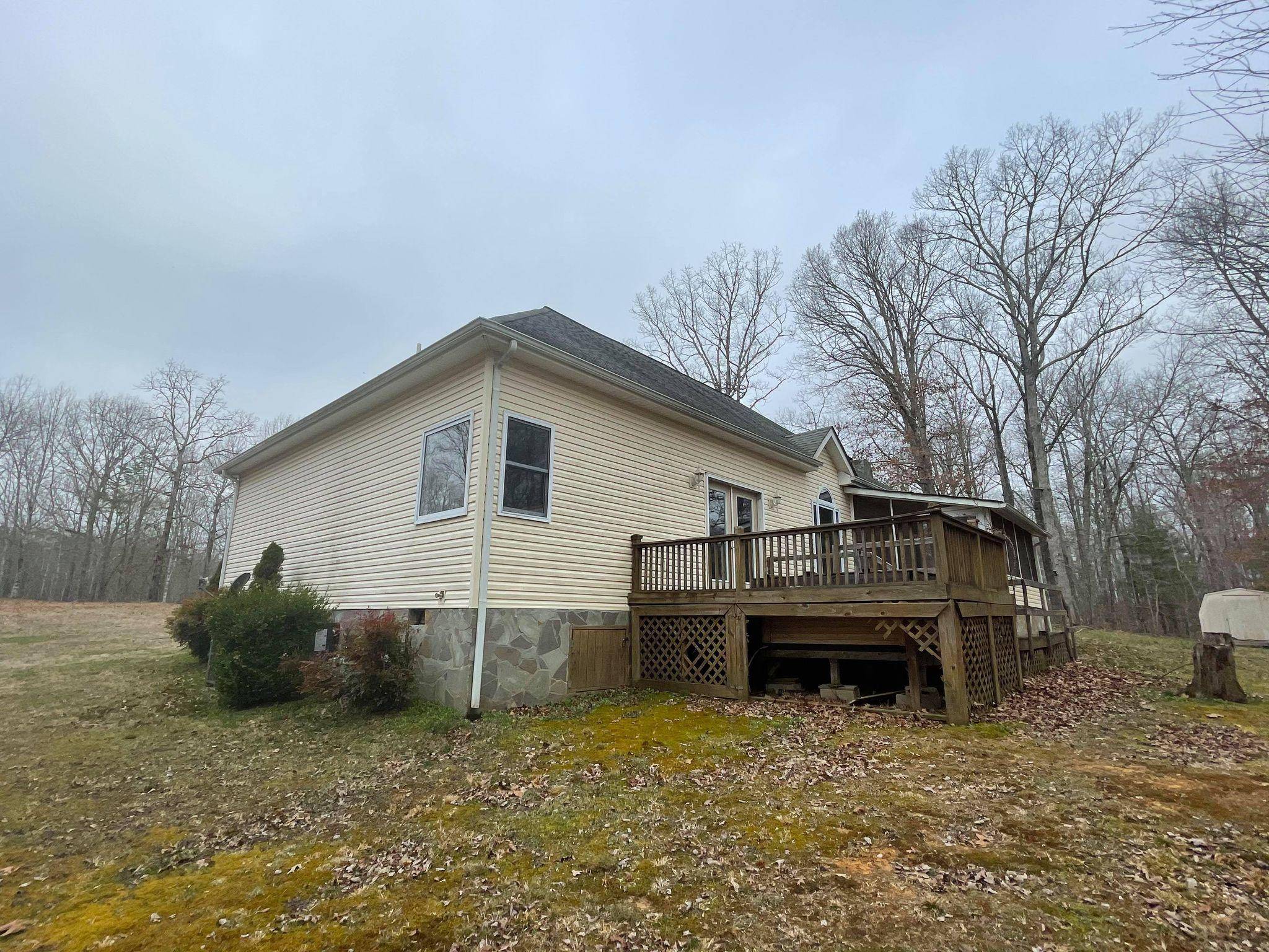 Sunbright, TN 37872,290 Cumberland Mountain CIR