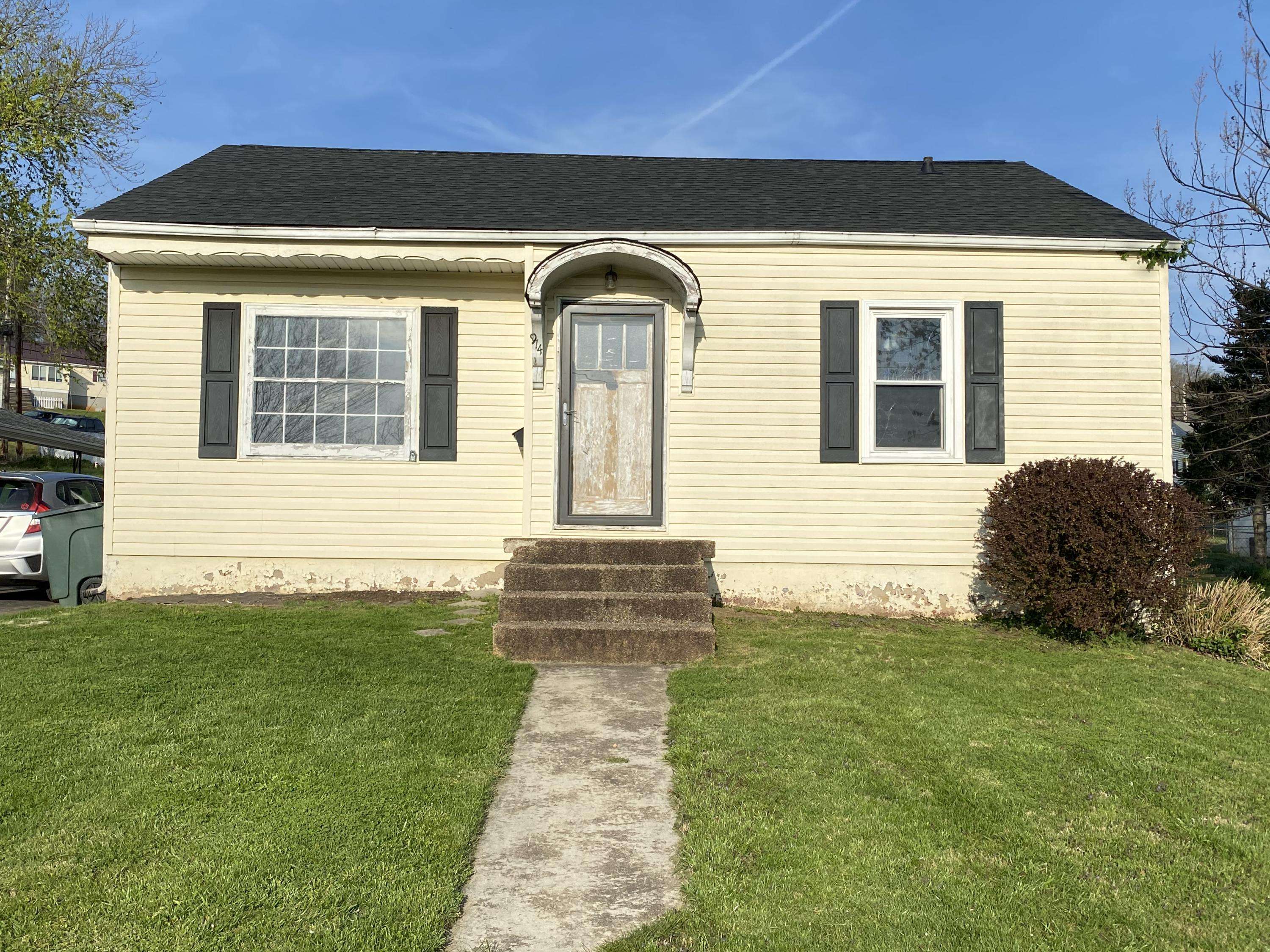 Elizabethton, TN 37643,914 Dejarnette St