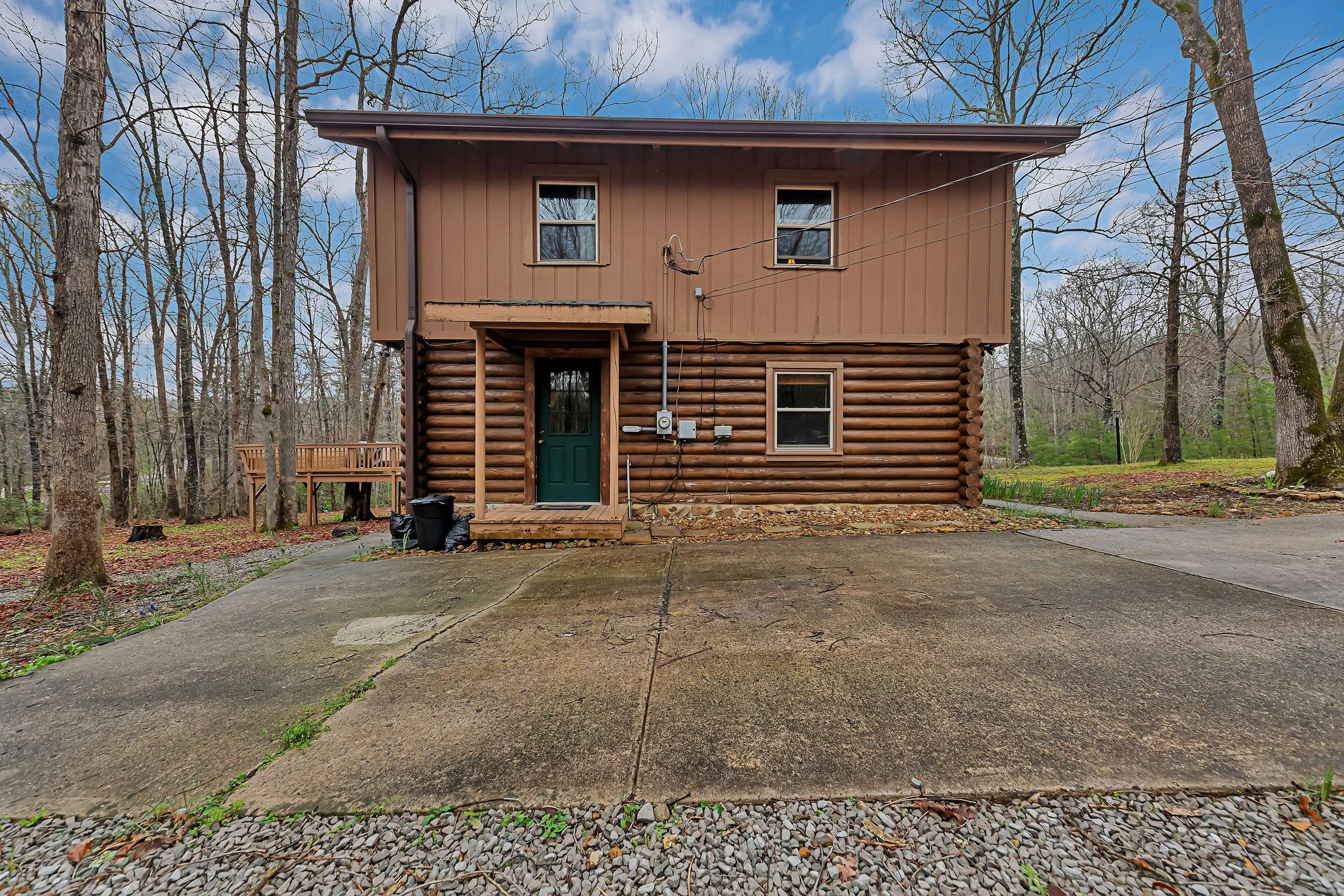 Crossville, TN 38558,195 Lakeshire DR