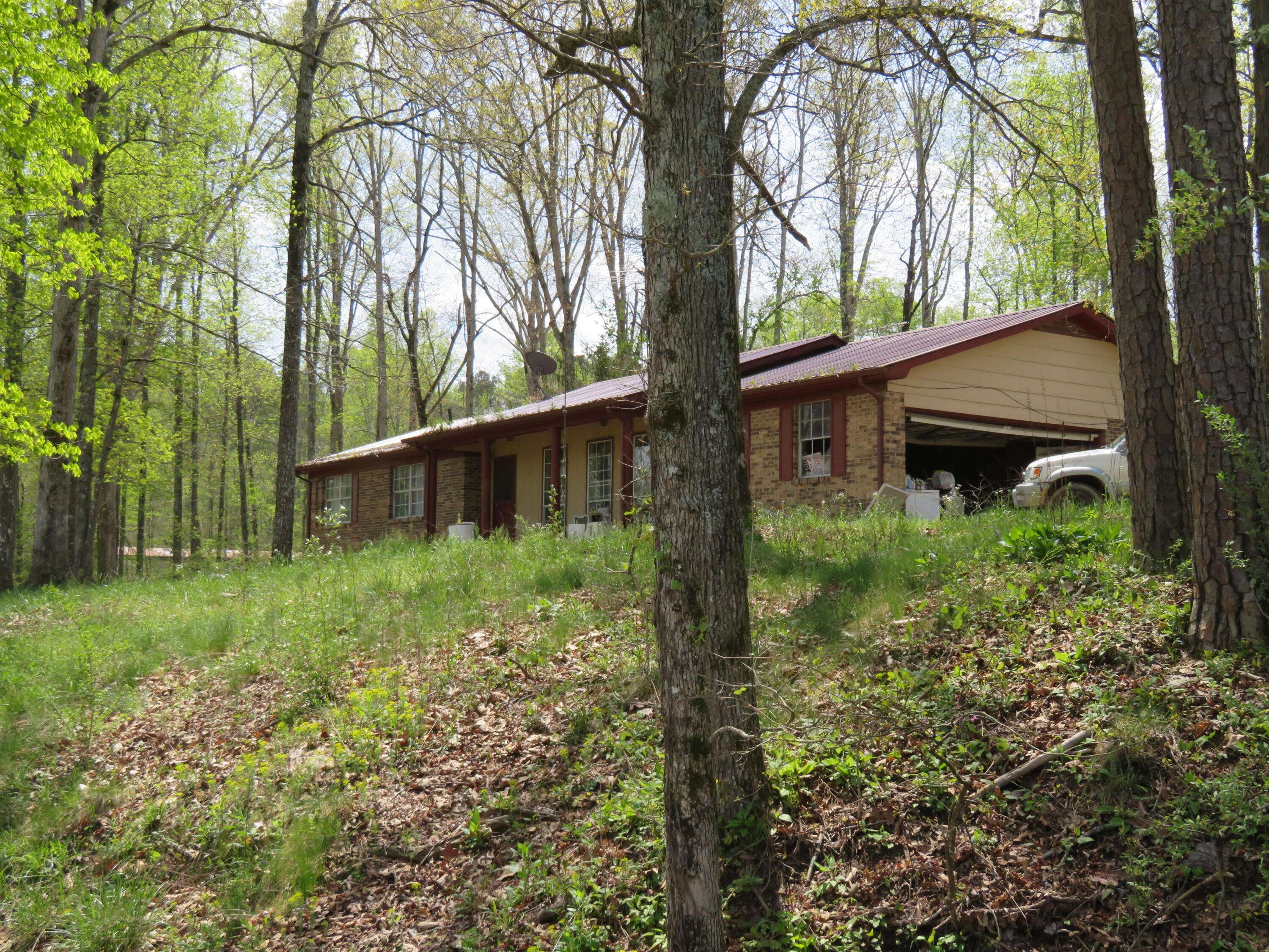 Tellico Plains, TN 37385,8350 Hwy 68