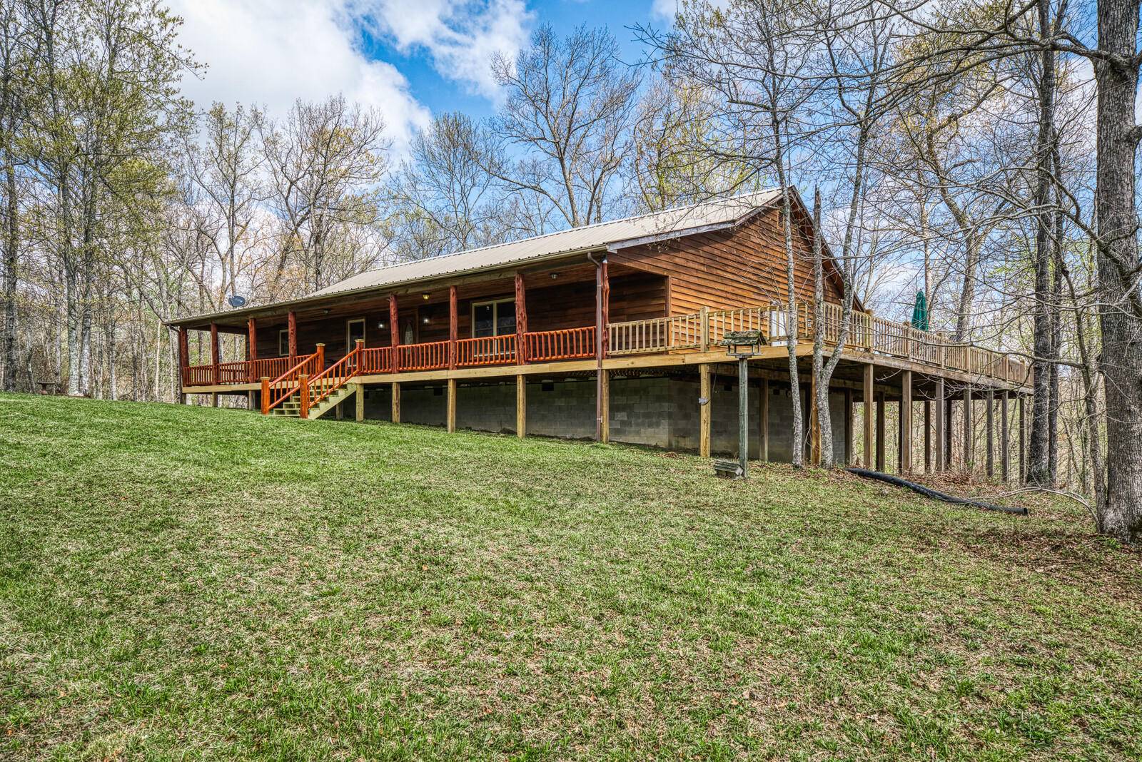 Crawford, TN 38554,1245 Buck LN