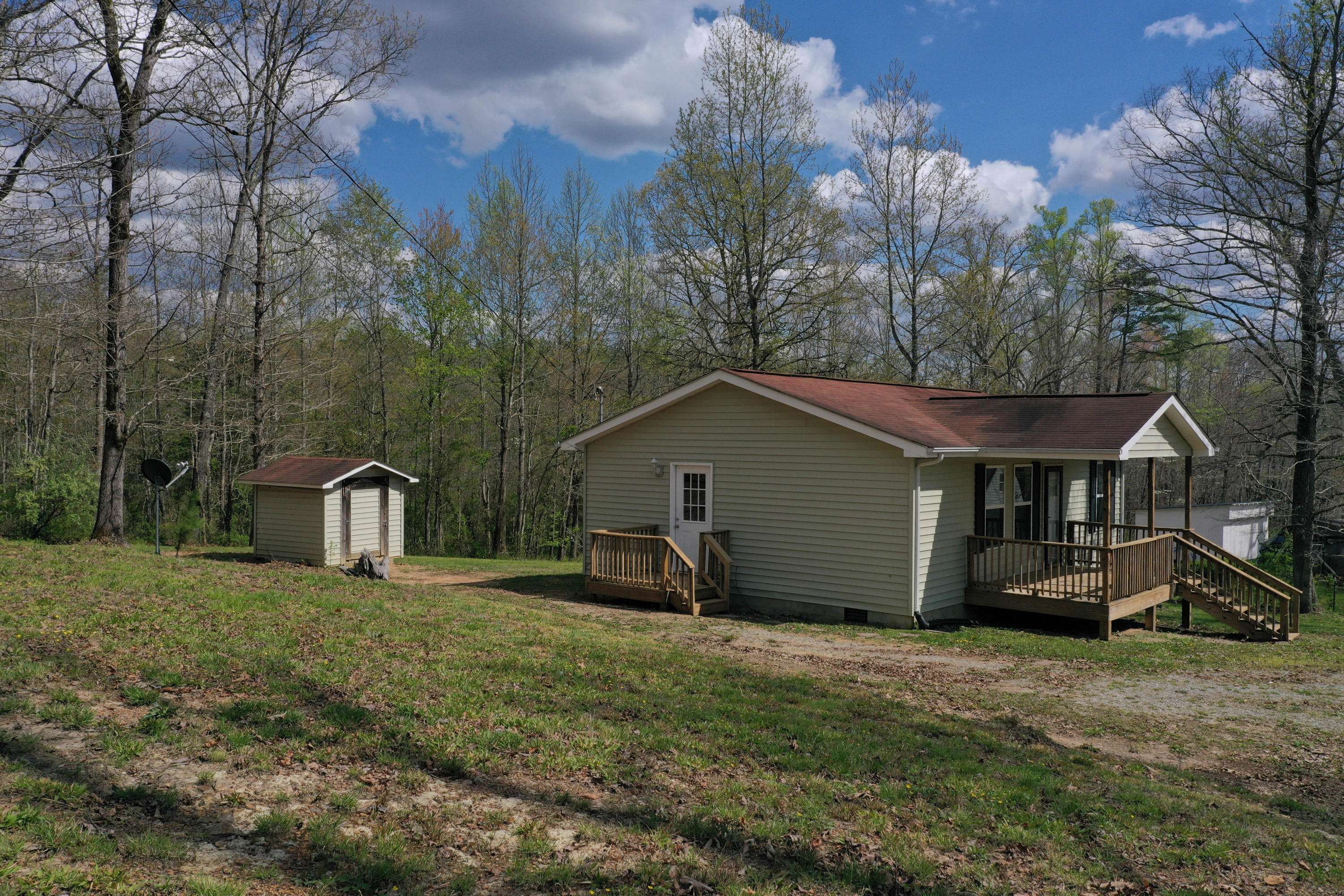 Robbins, TN 37852,130 Robbins Rd