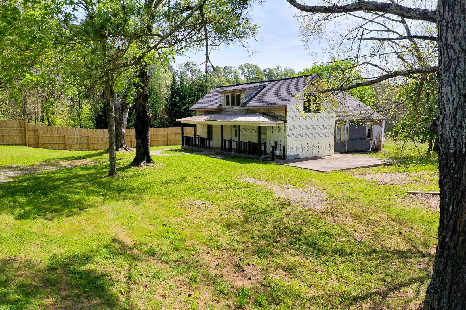 Greenback, TN 37742,8005 Meadow Road West