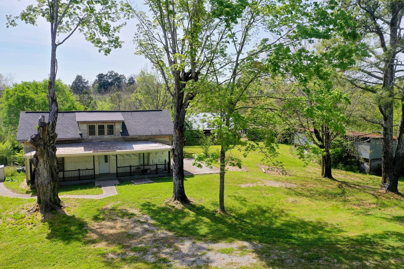 Greenback, TN 37742,8005 Meadow Road West