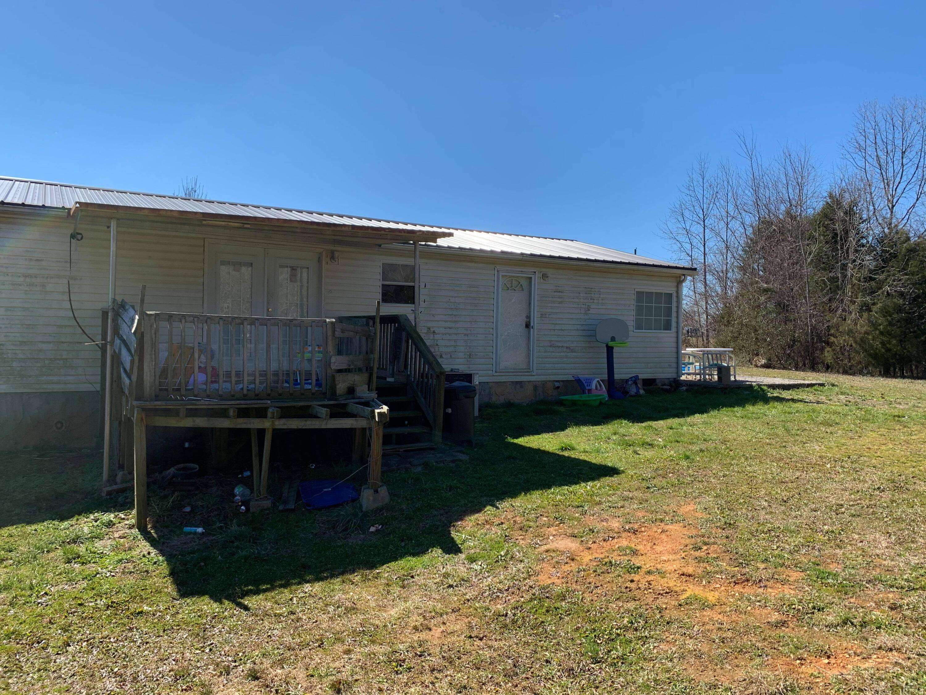 Sweetwater, TN 37874,301 County Rd 266