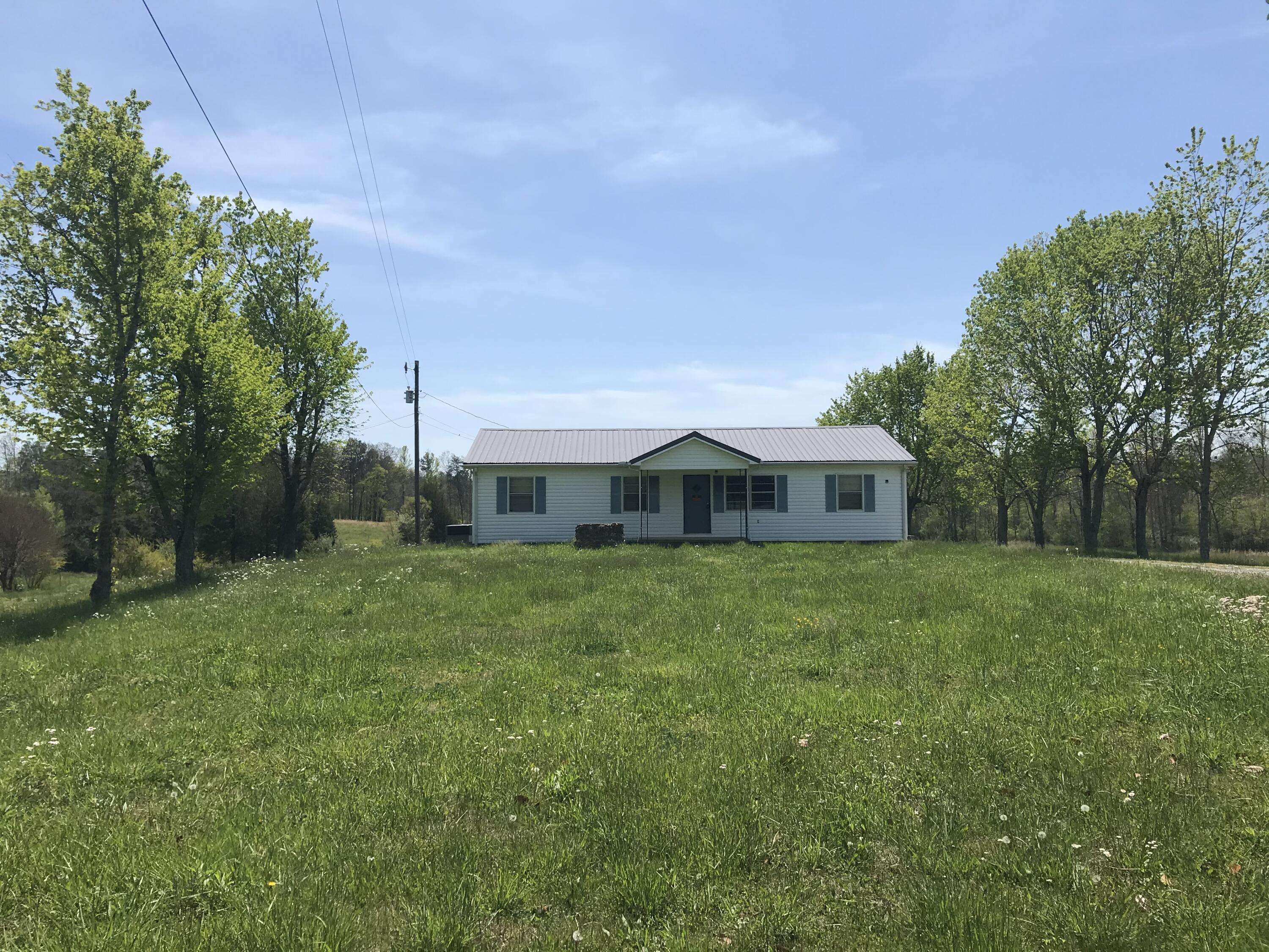 Tellico Plains, TN 37385,932 Old State Rd