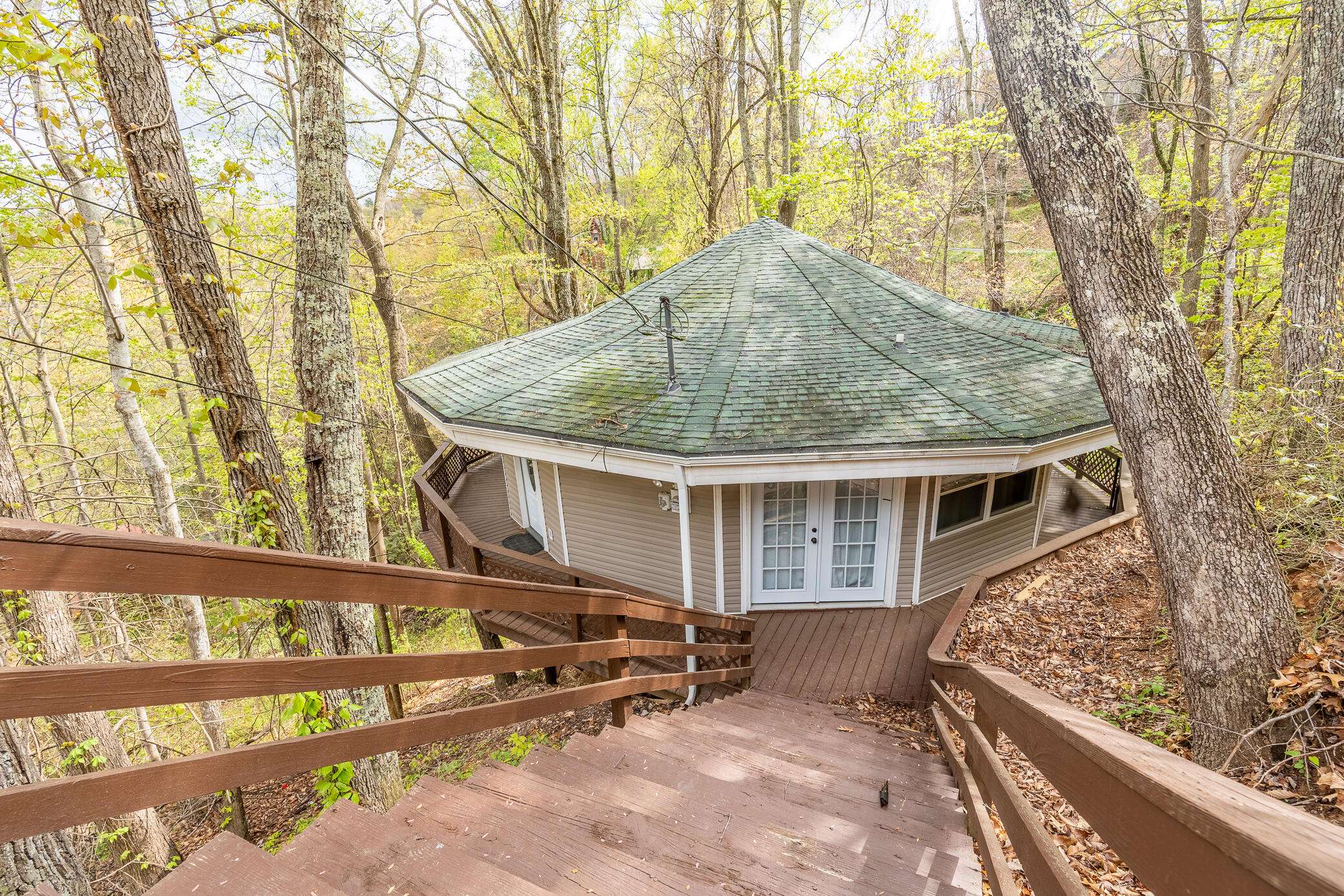 Gatlinburg, TN 37738,1025 Lower Alpine WAY