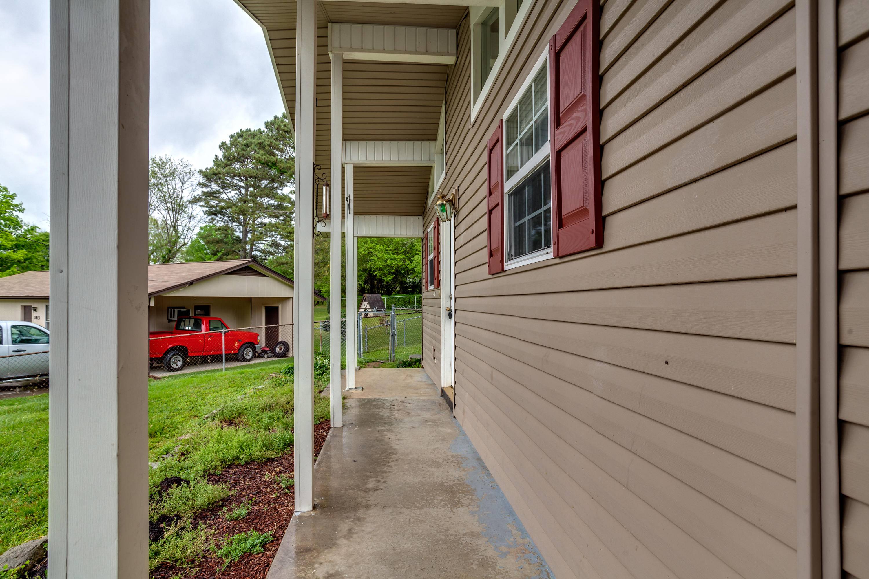 Oliver Springs, TN 37840,305 Alder CT