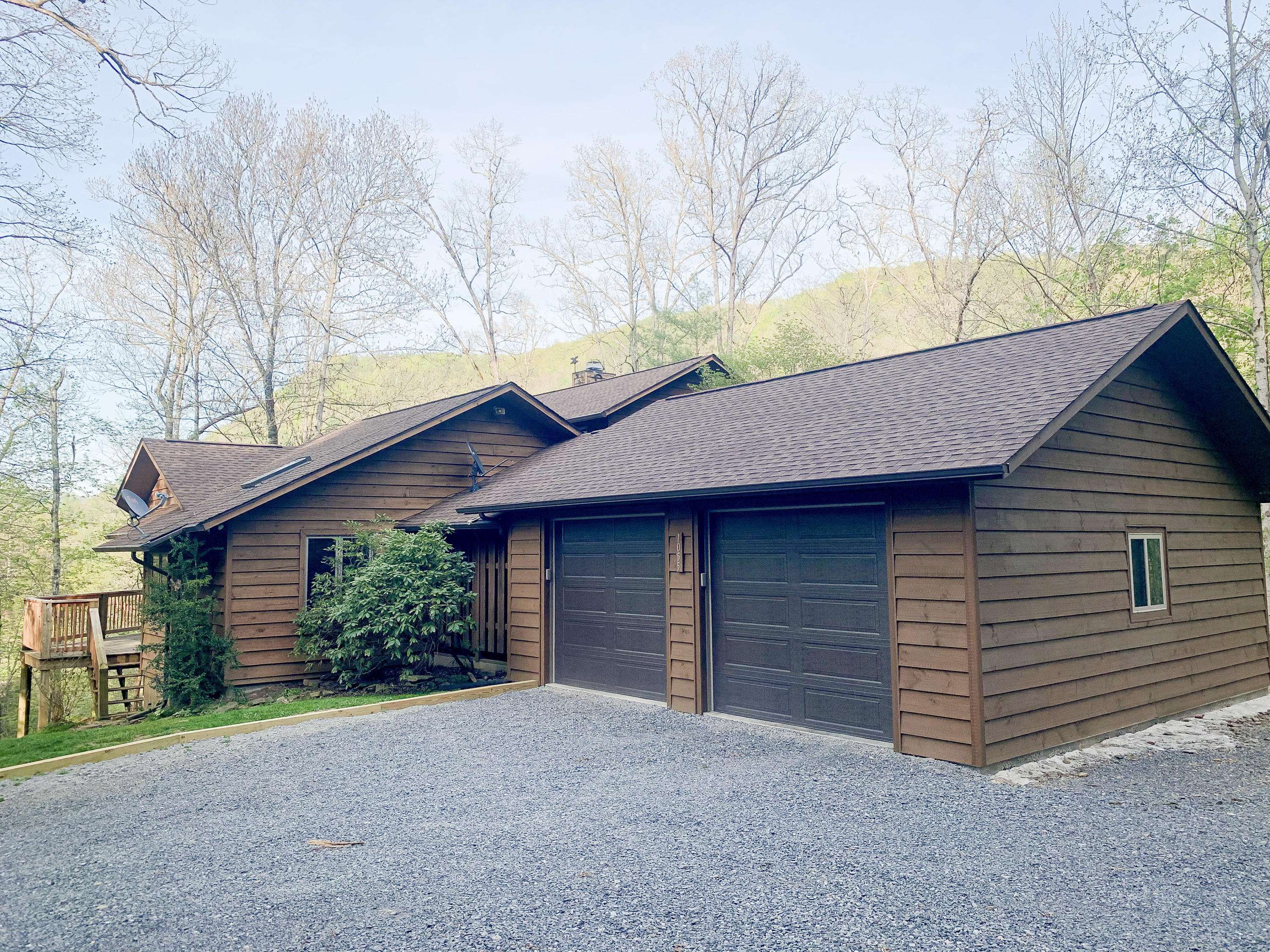 Townsend, TN 37882,1055 Carrs Creek Rd
