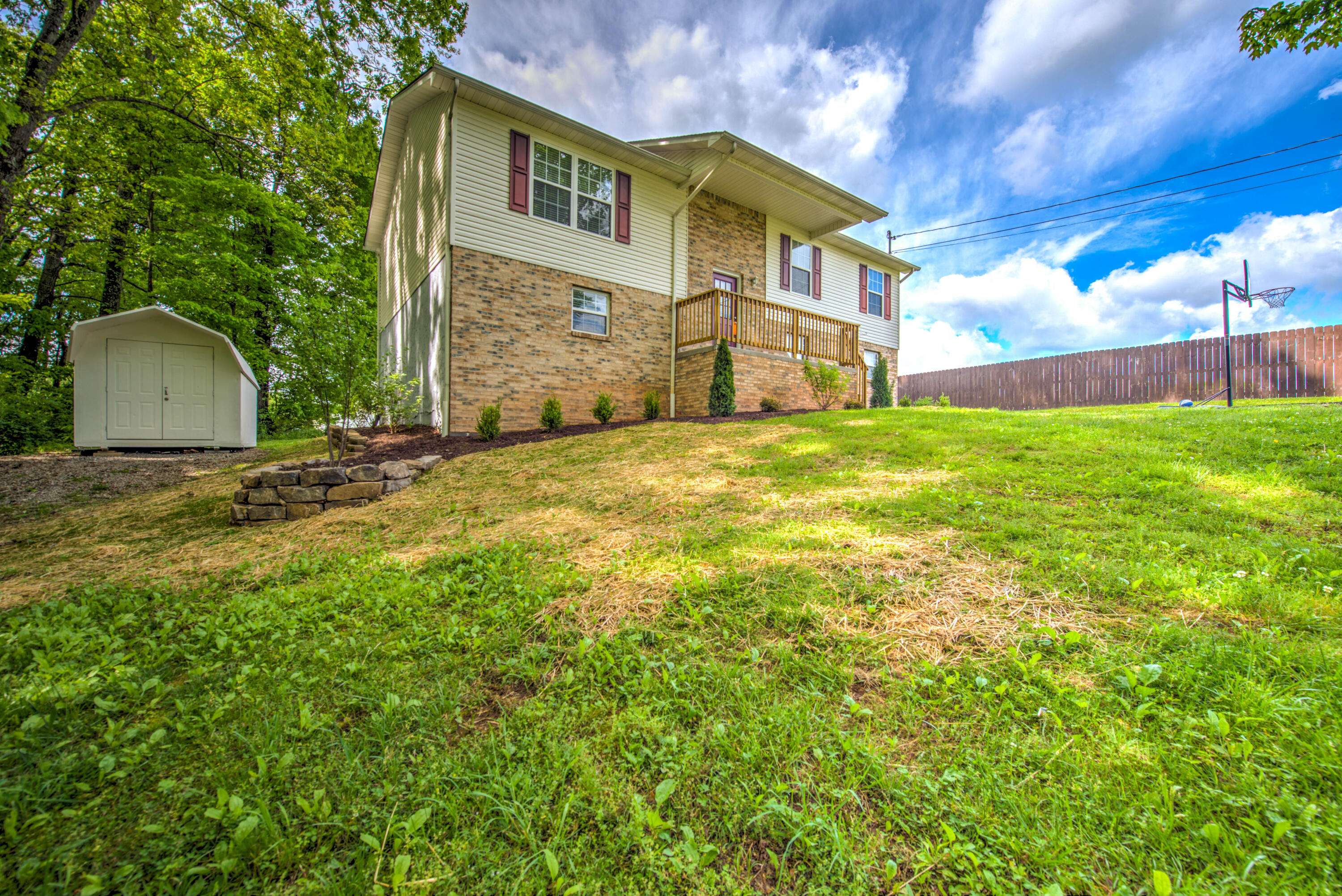 Strawberry Plains, TN 37871,4601 Clifton LN