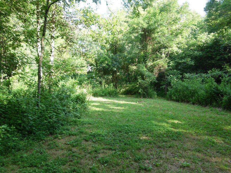 Tellico Plains, TN 37385,251 Dockery Rd