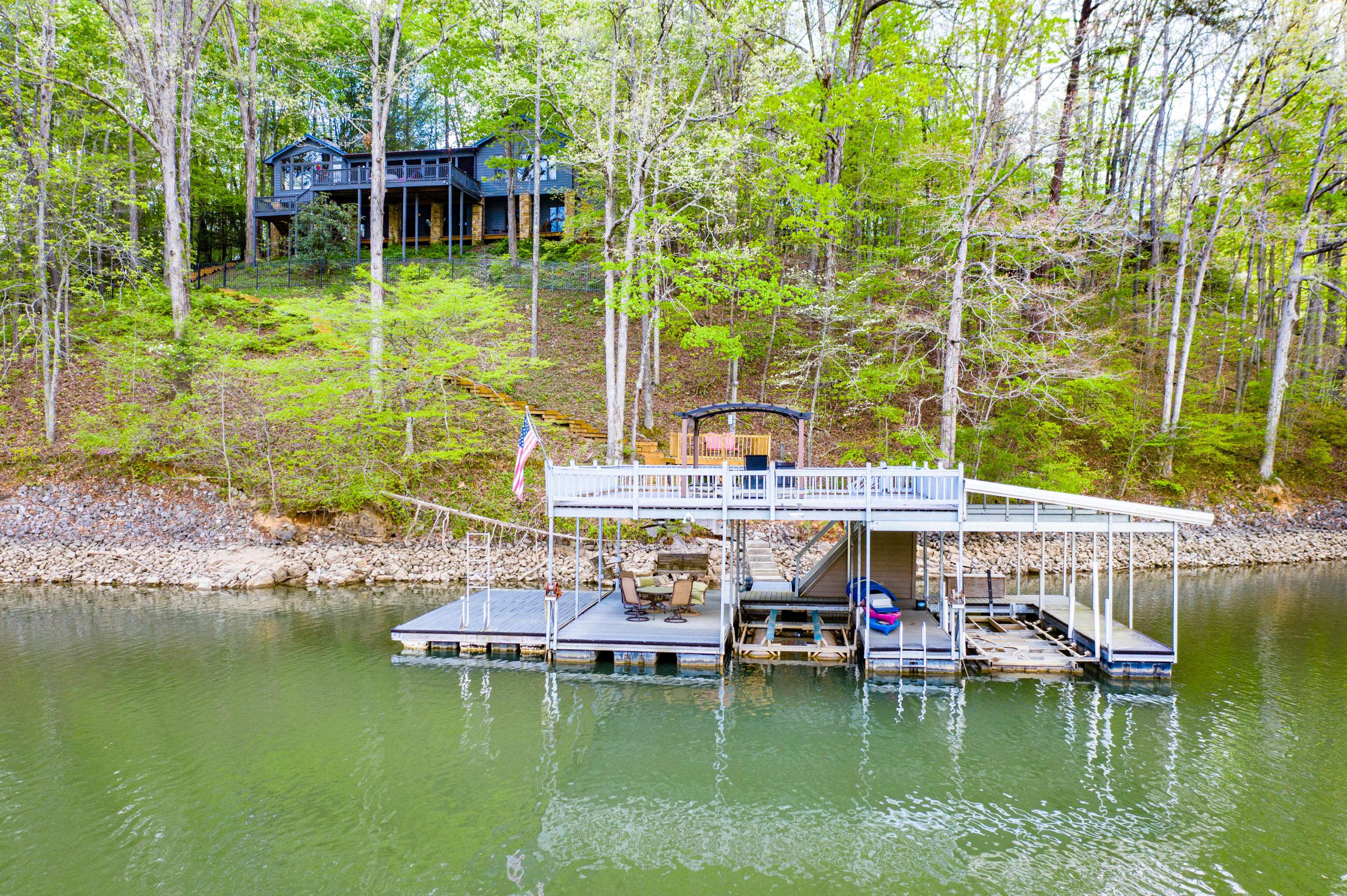 Caryville, TN 37714,952 Foxridge LN