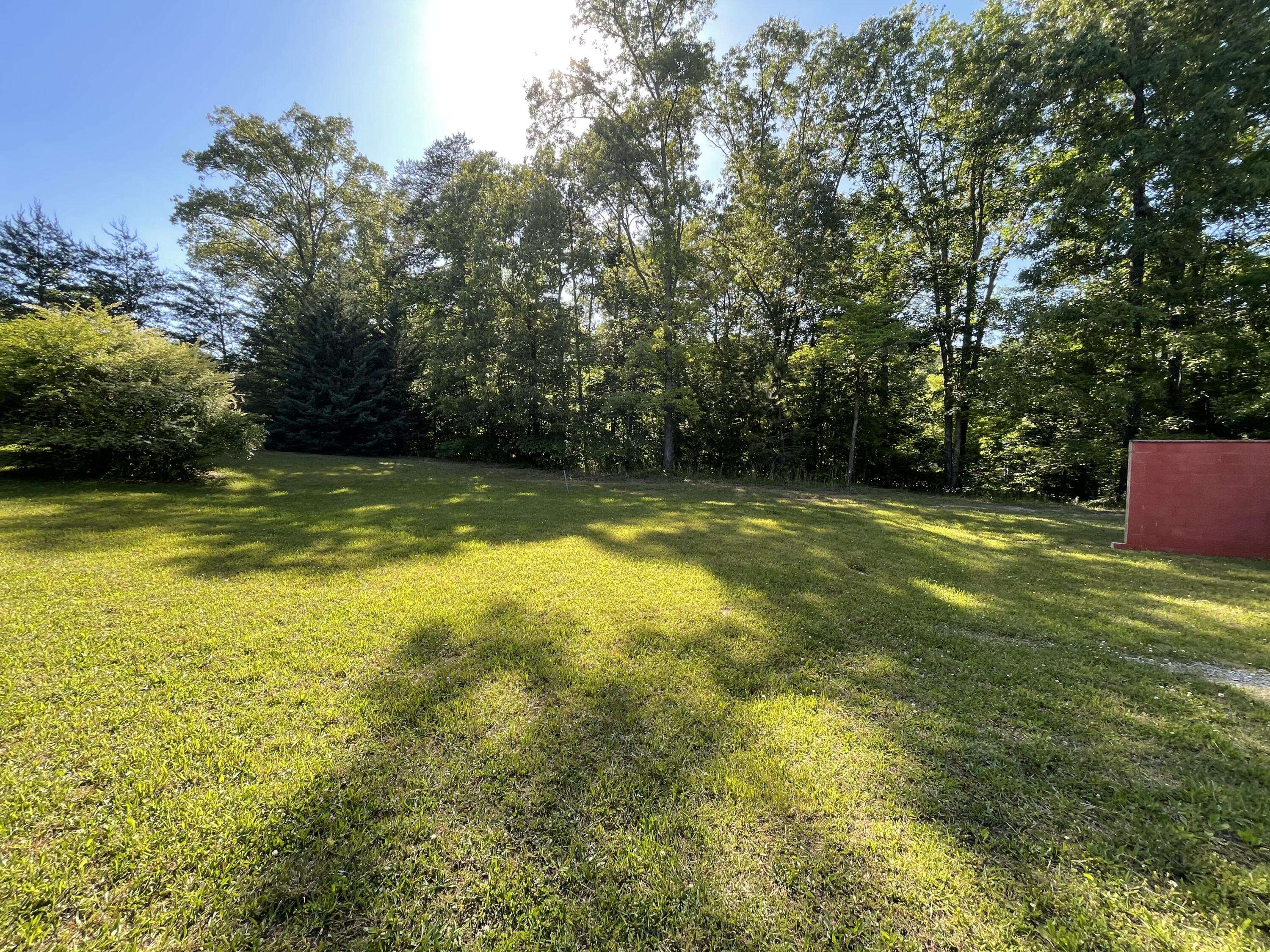 Madisonville, TN 37354,185 Pine Loop Drive