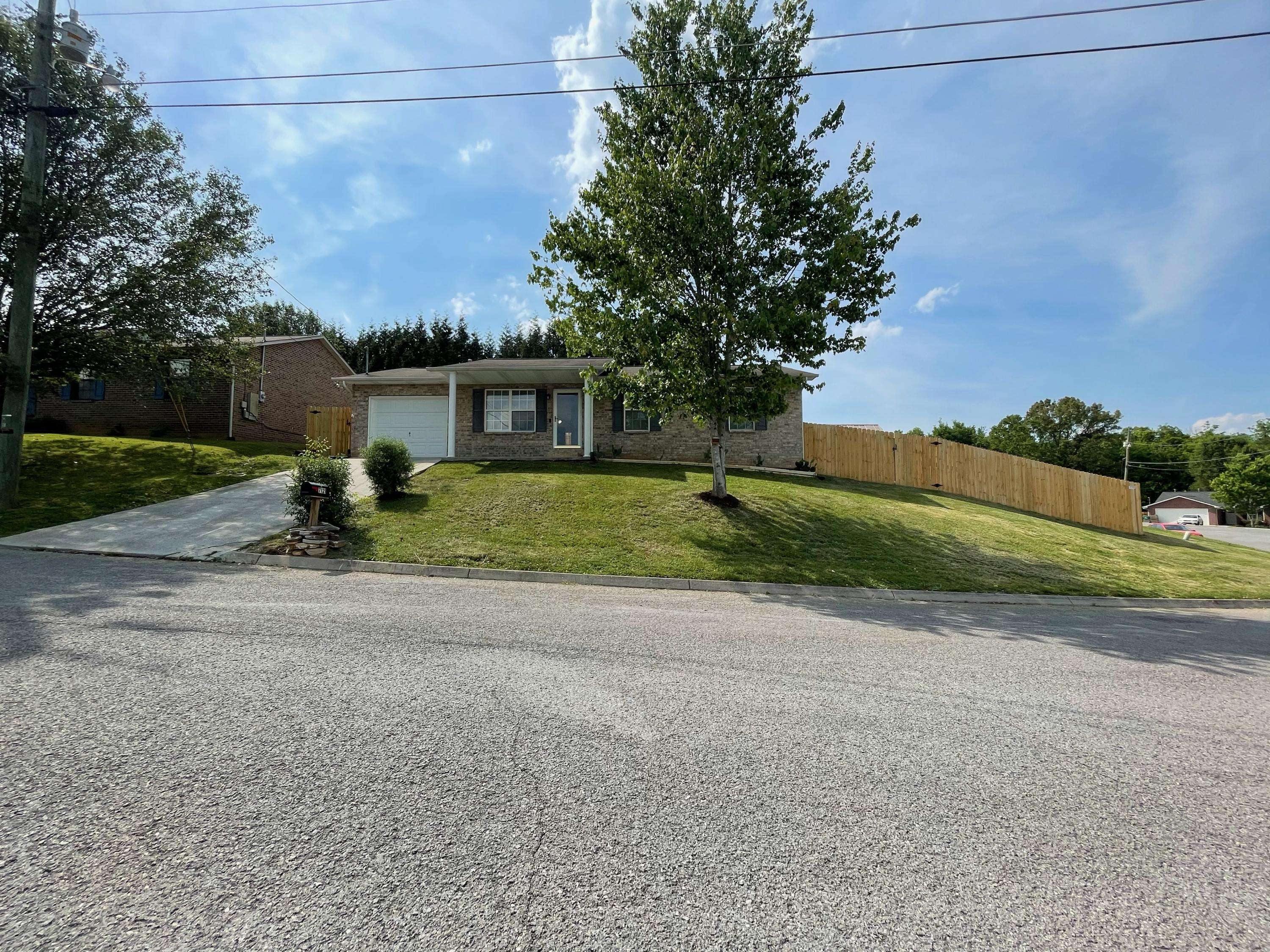 Corryton, TN 37721,7121 Majors Landing LN
