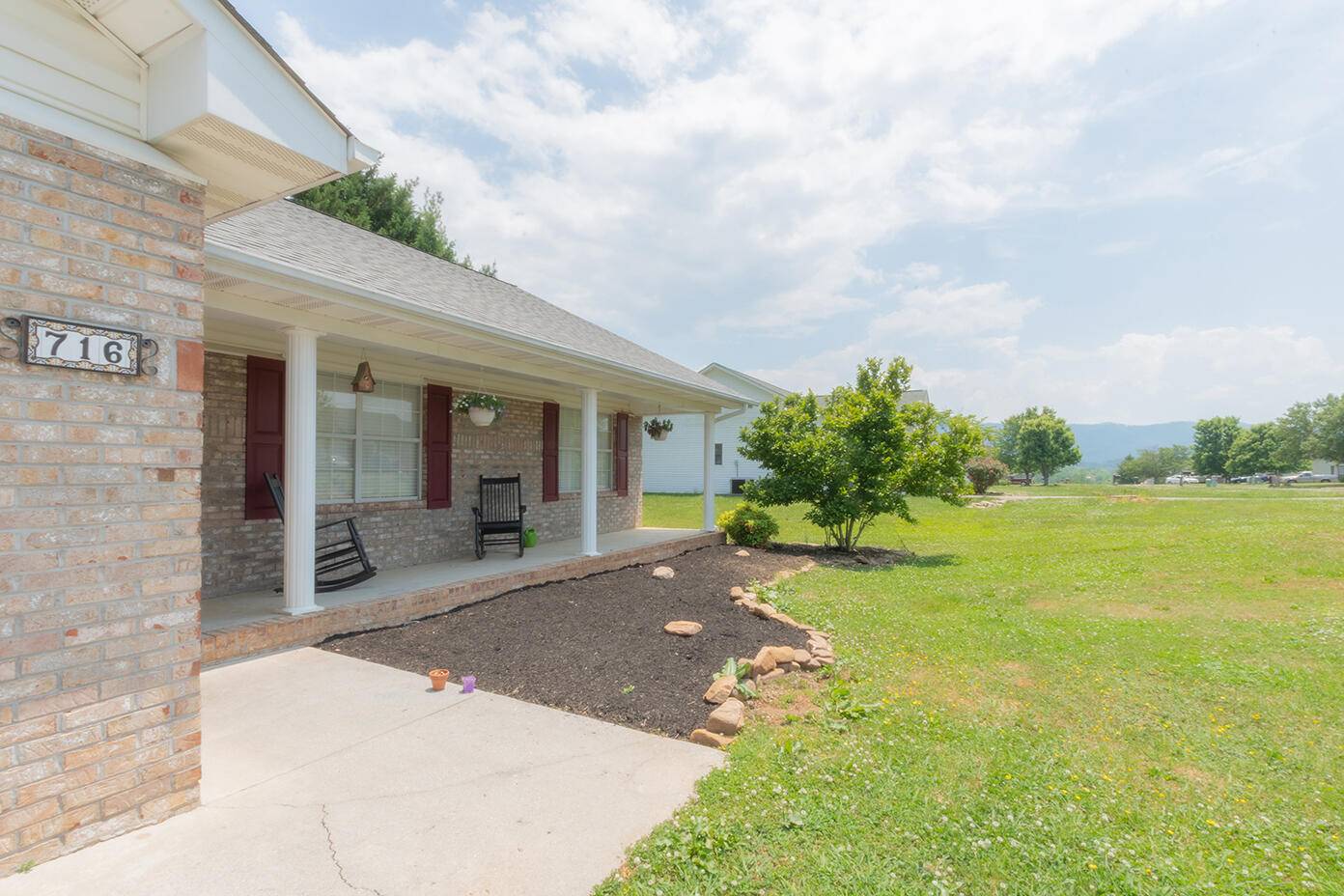 Walland, TN 37886,716 Meadow Ridge Rd