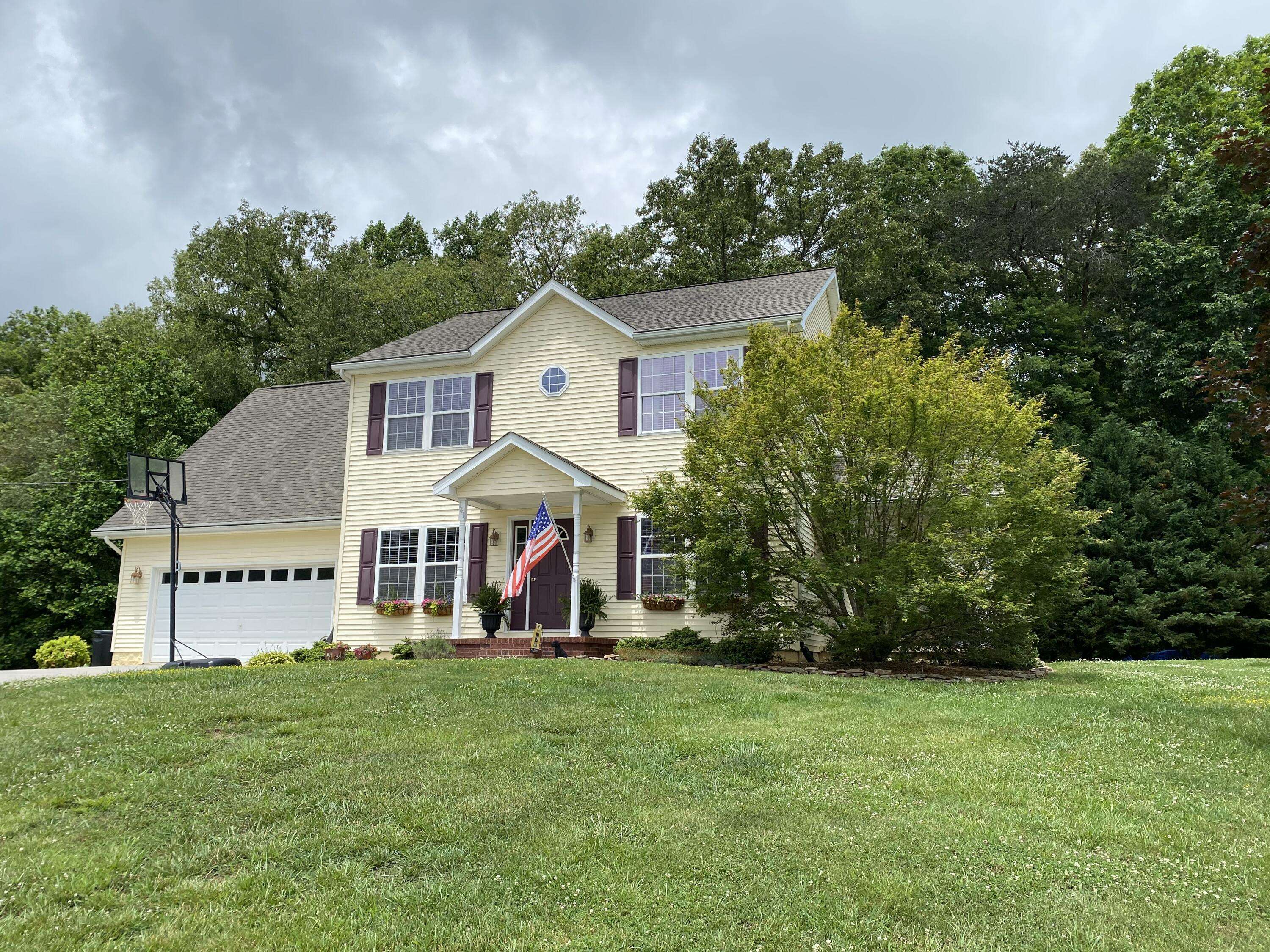 Heiskell, TN 37754,141 Huntington LN