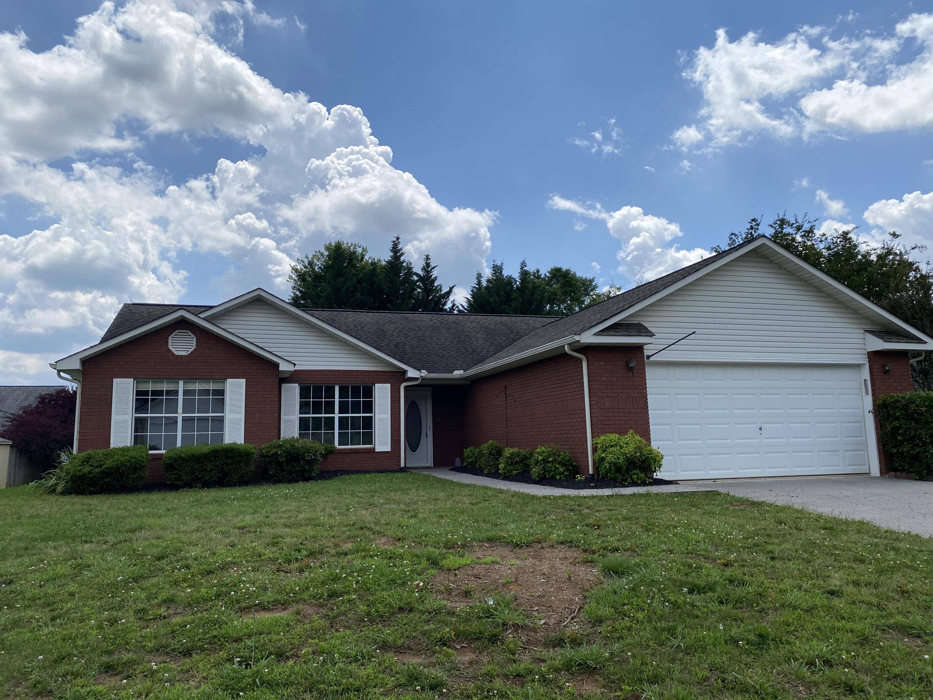 Maryville, TN 37803,2937 Pembroke PL