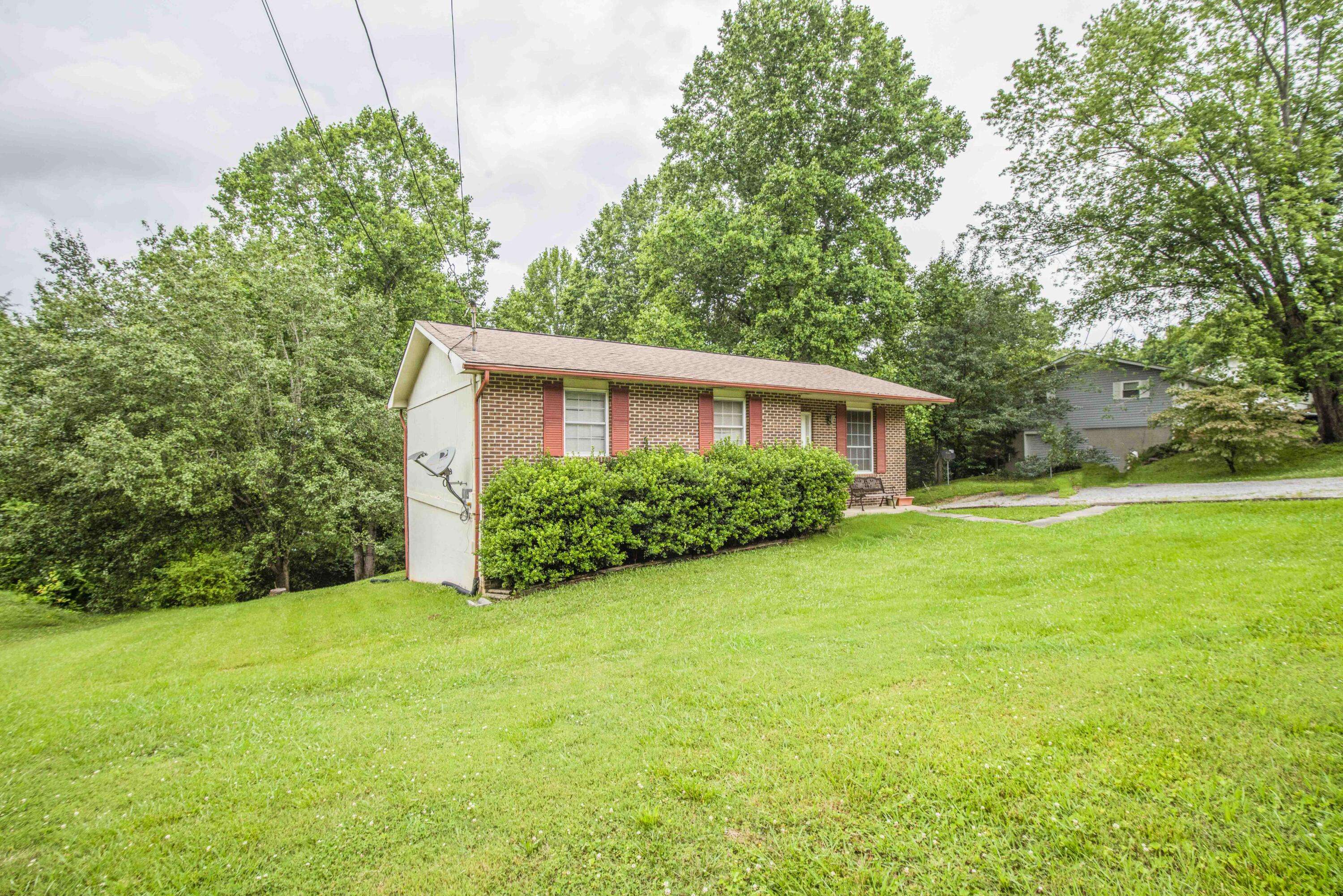 Lenoir City, TN 37771,267 Finley DR