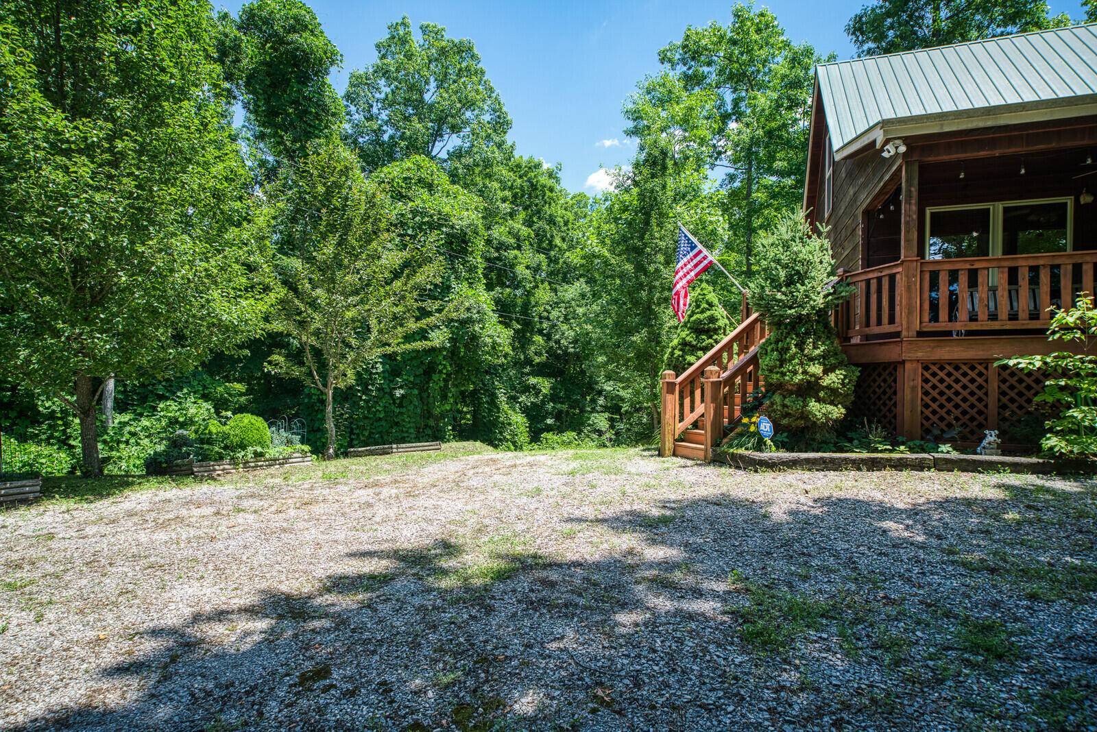 Hilham, TN 38568,241 Simple Life Road