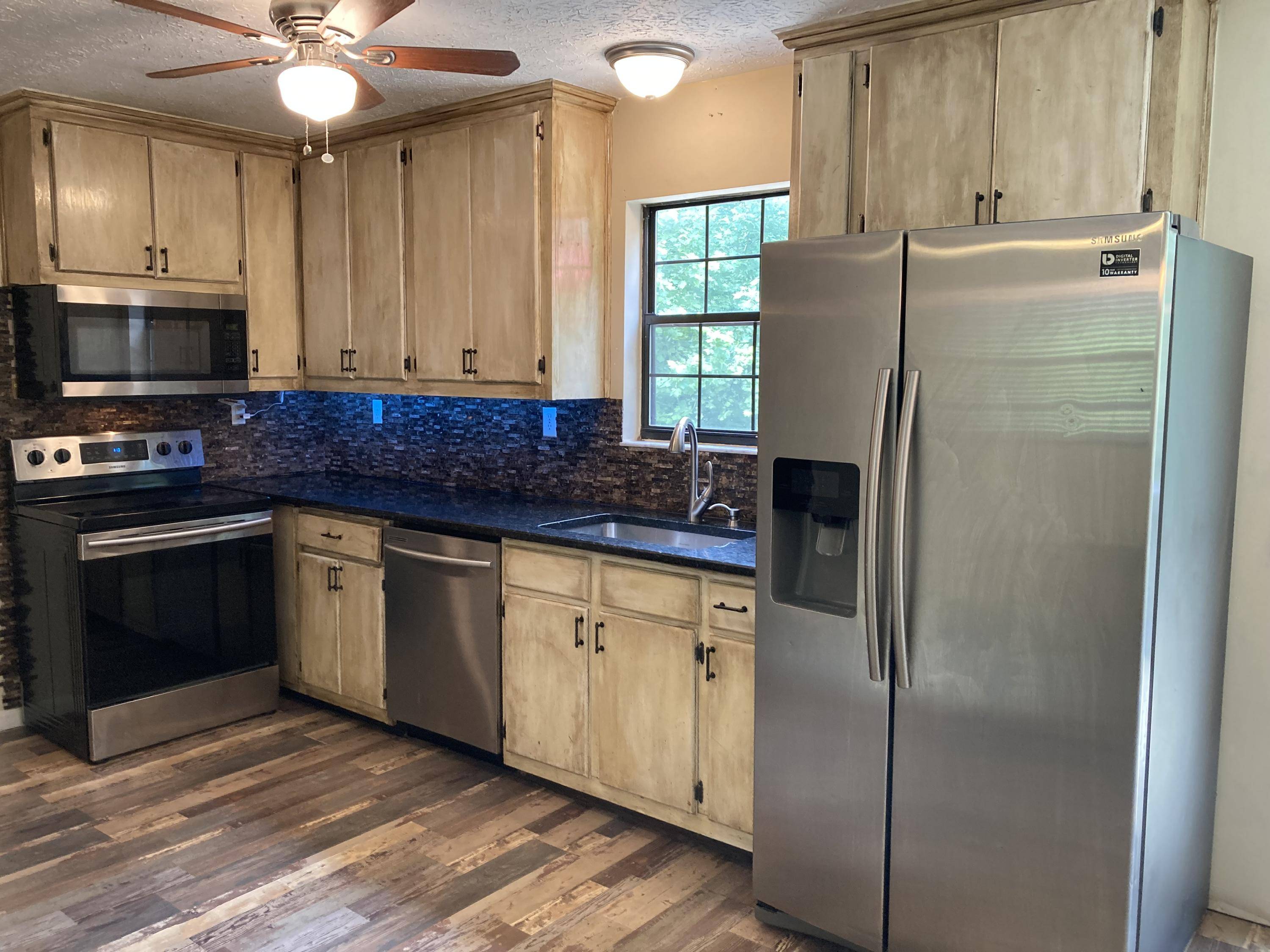 Oliver Springs, TN 37840,103 Renner LN