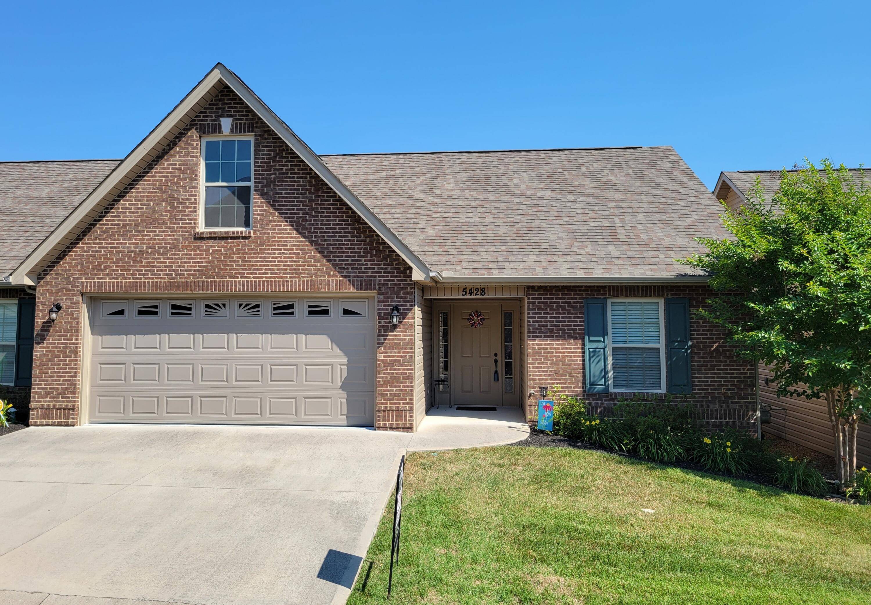 Knoxville, TN 37918,5428 Boulder WAY