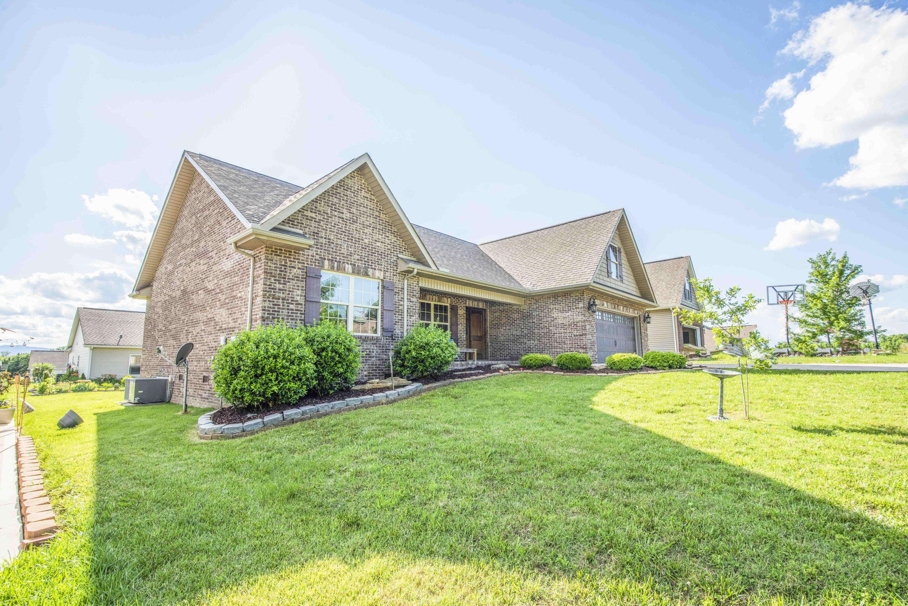 Clinton, TN 37716,141 Millstone CIR