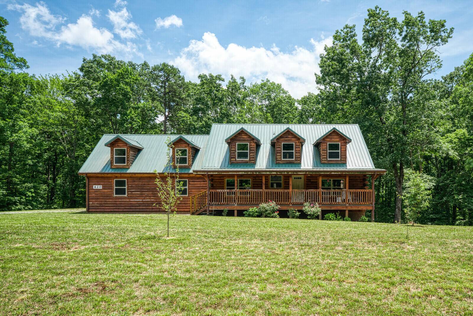 Crawford, TN 38554,620 Hawks Bluff DR