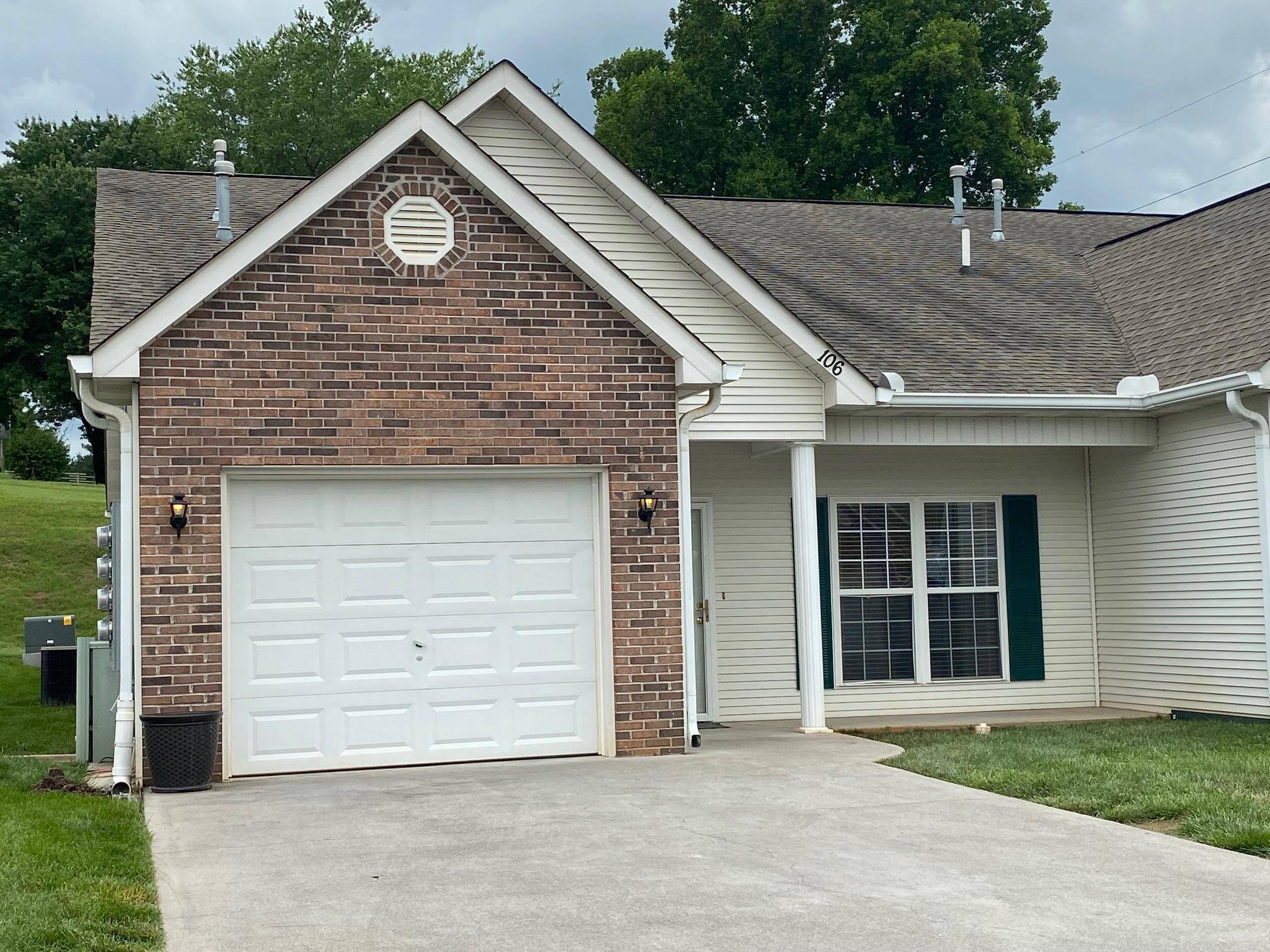 Loudon, TN 37774,106 Willington PL