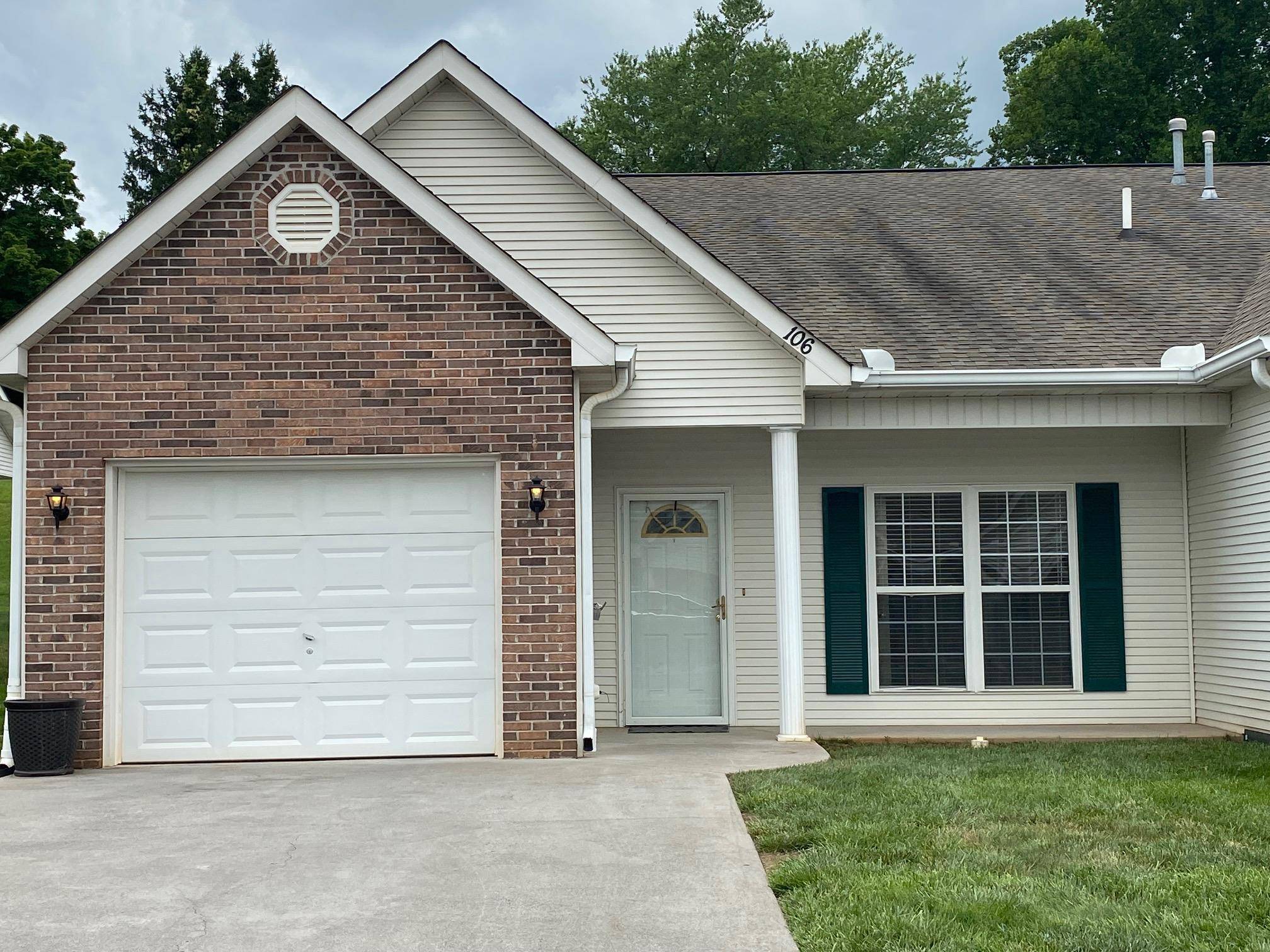 Loudon, TN 37774,106 Willington PL